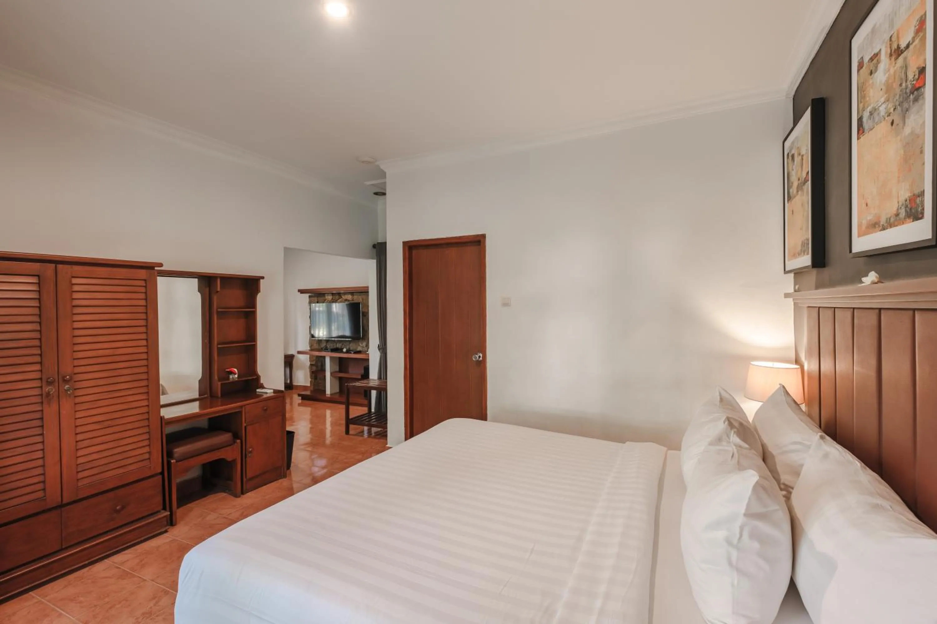 Bed in Brits Resort Lovina