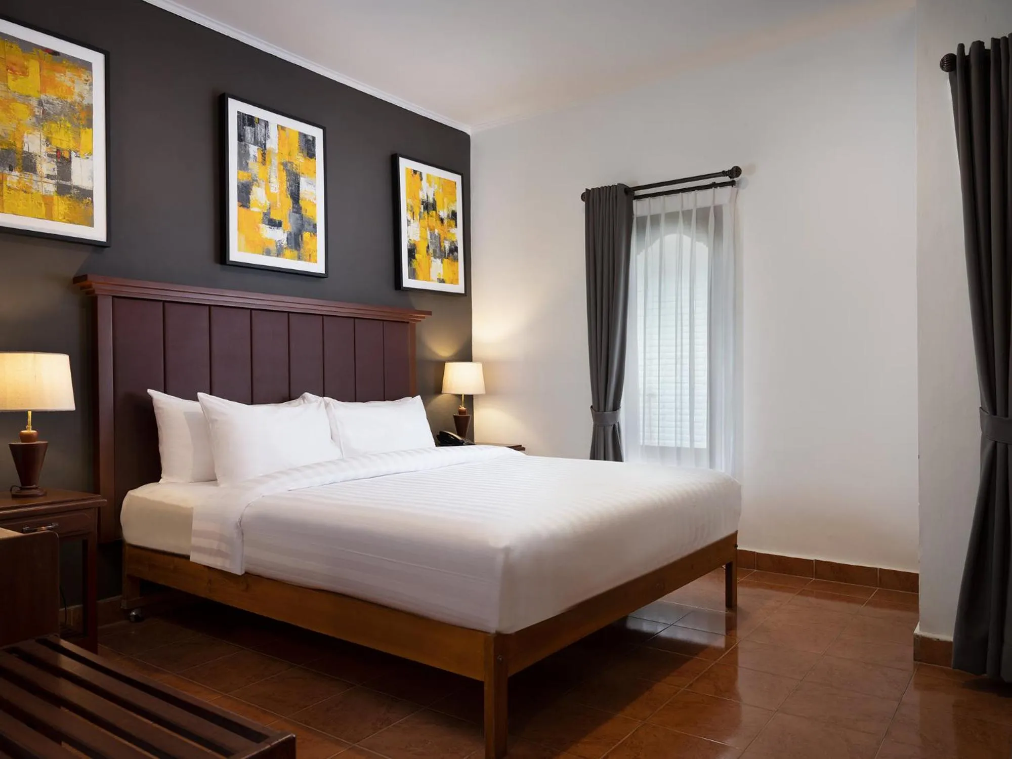 Bed in Brits Resort Lovina