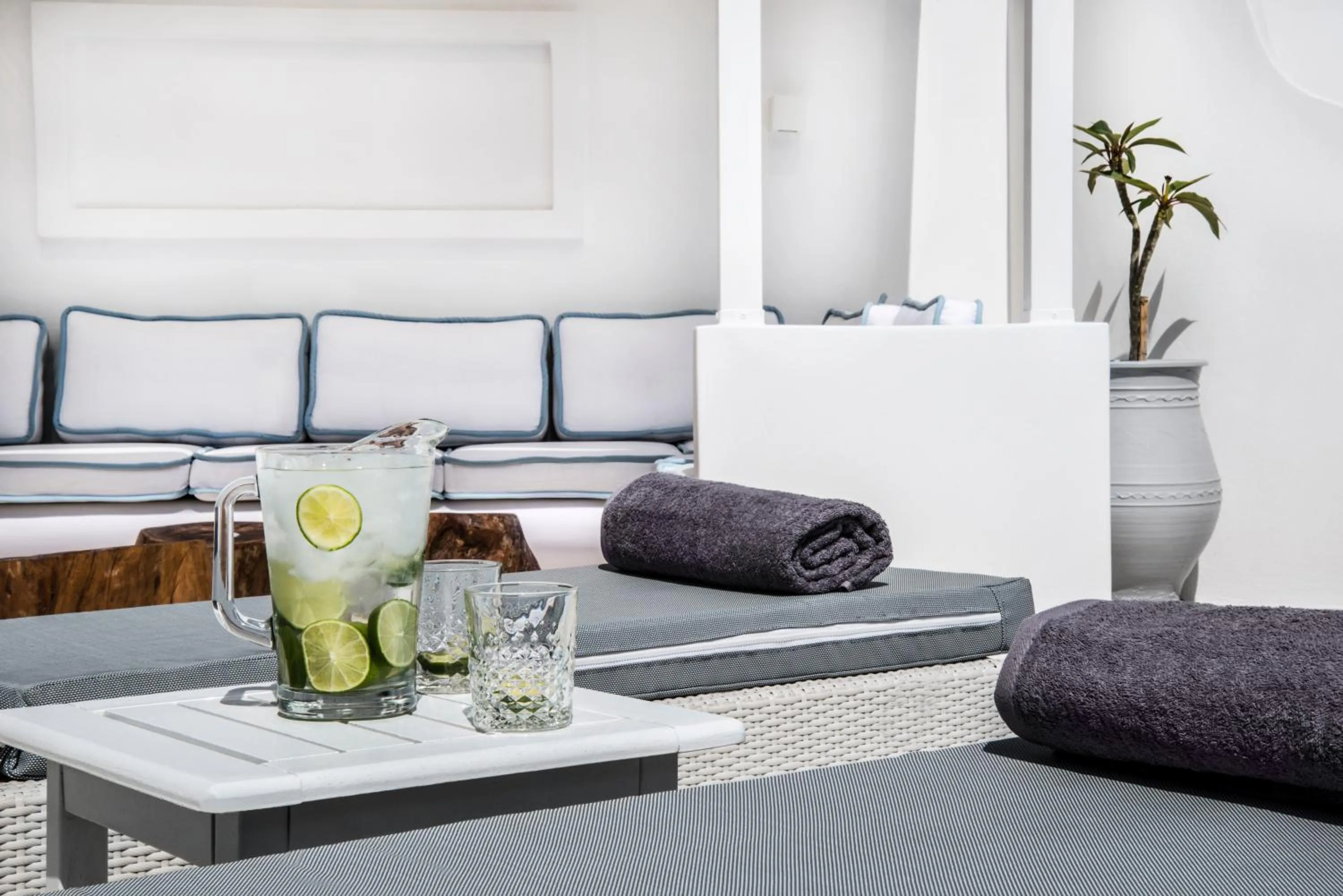 Day in Lofos Village