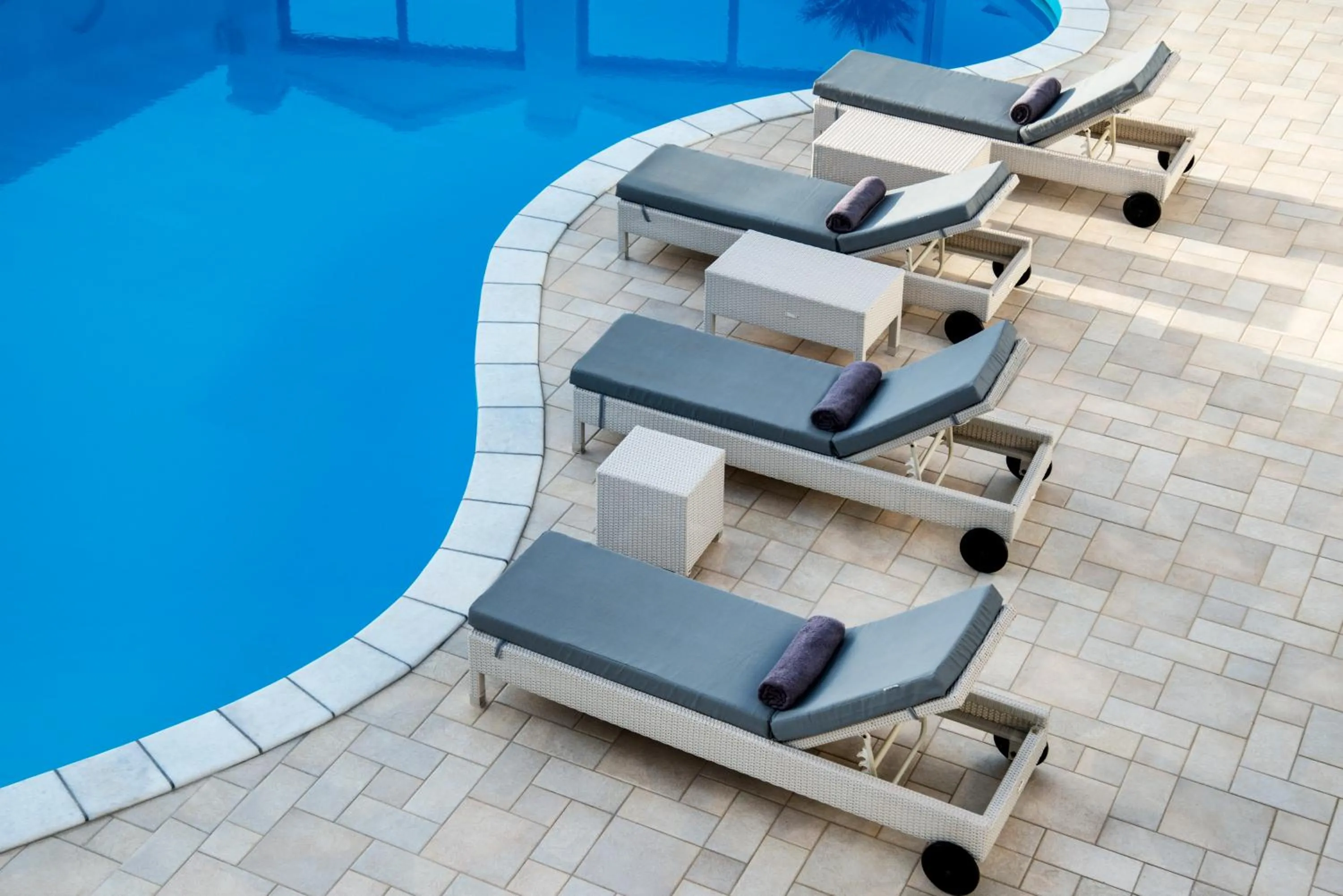 Swimming pool in Lofos Village