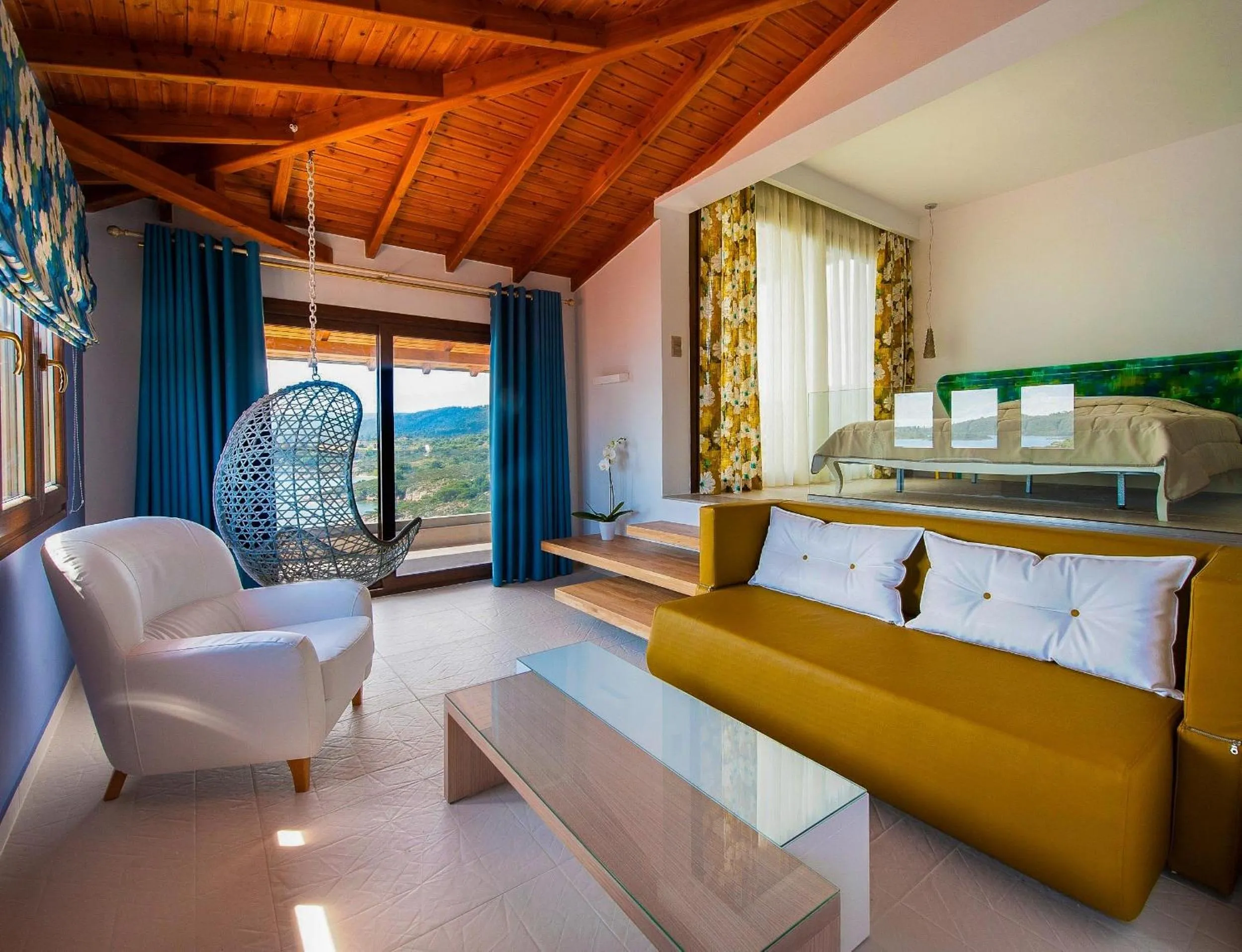 Photo of the whole room in Thalassokipos