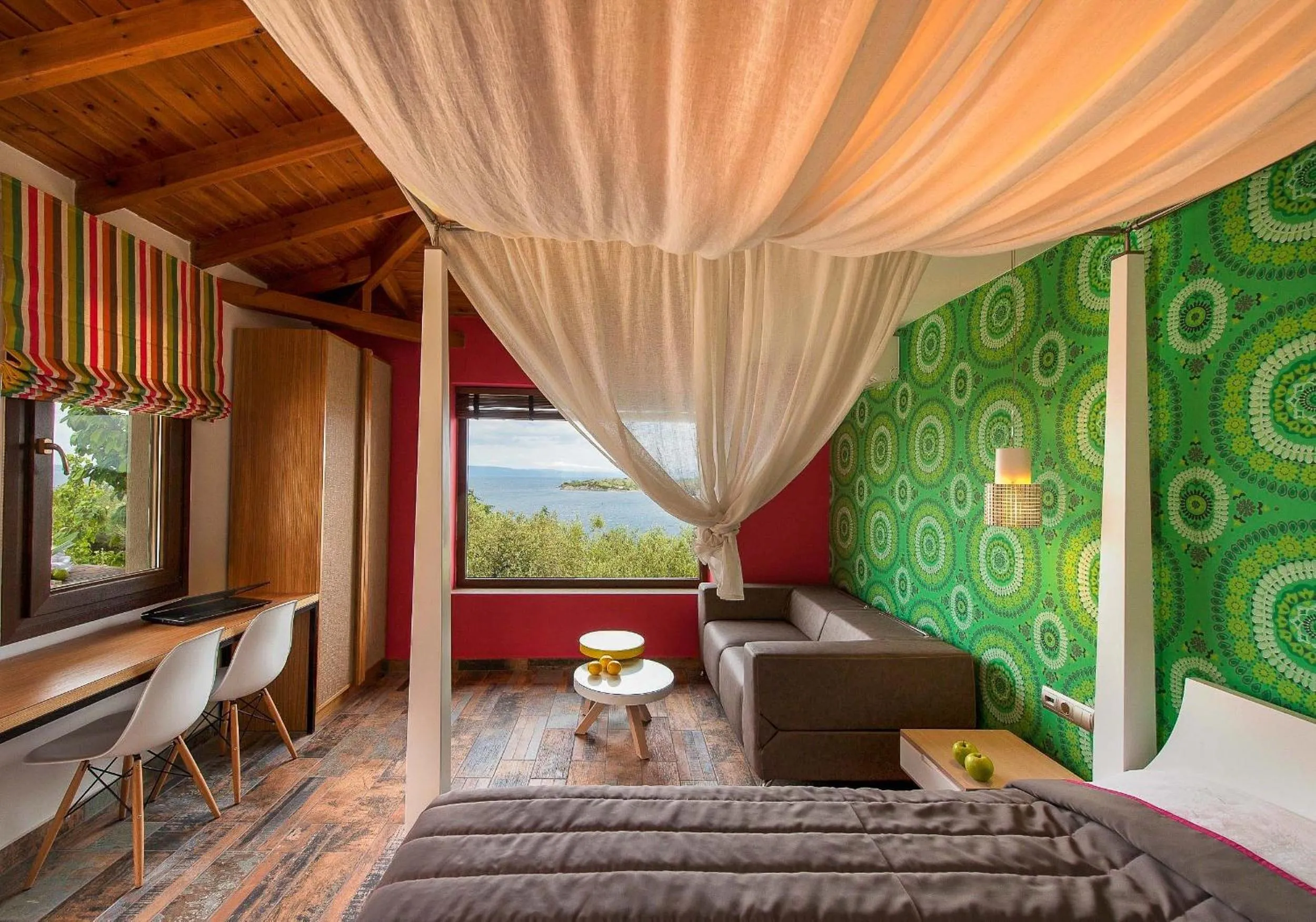 Photo of the whole room, Bed in Thalassokipos