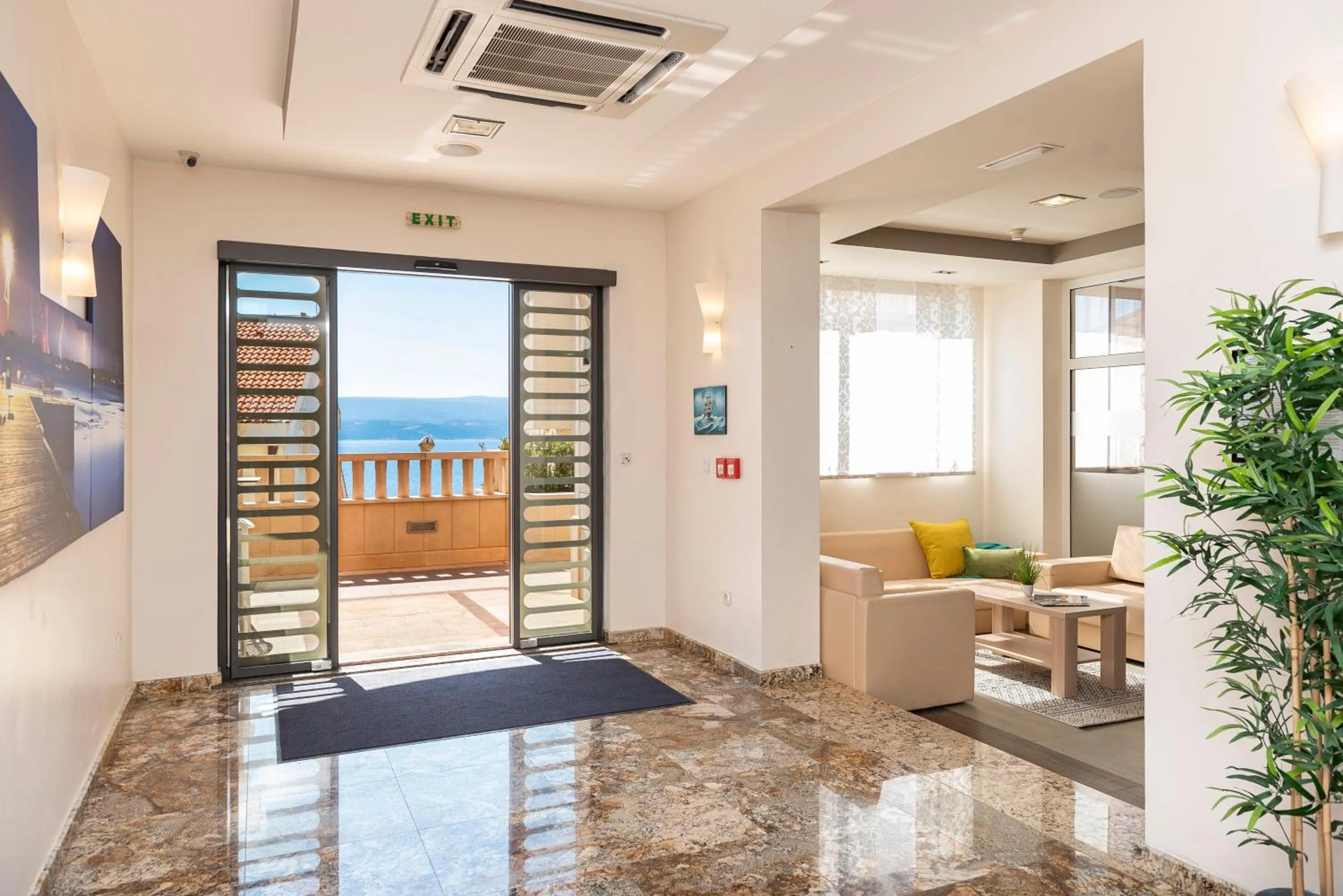 Lobby or reception in Hotel Villa MiraMar