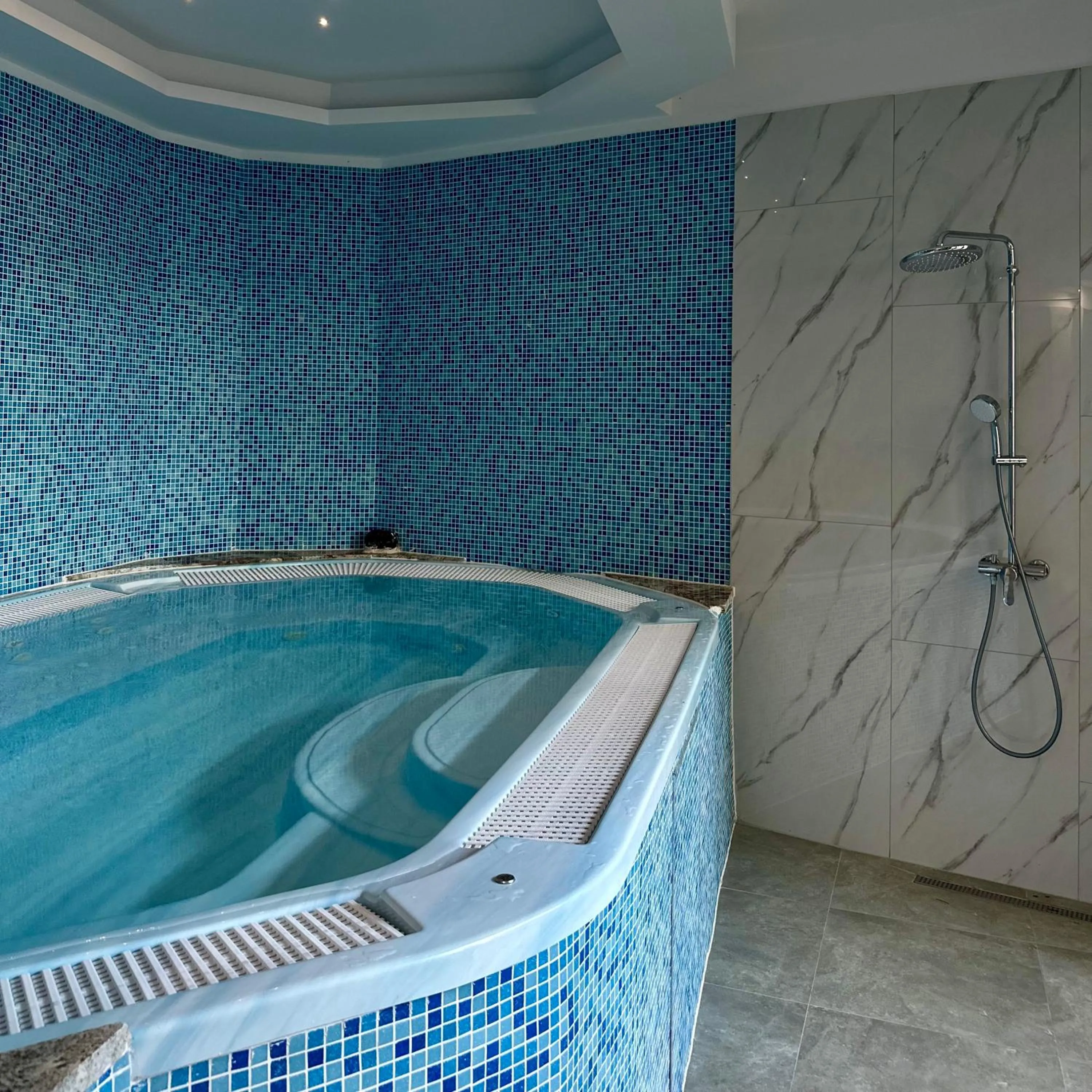 Hot Tub in Hotel Villa MiraMar