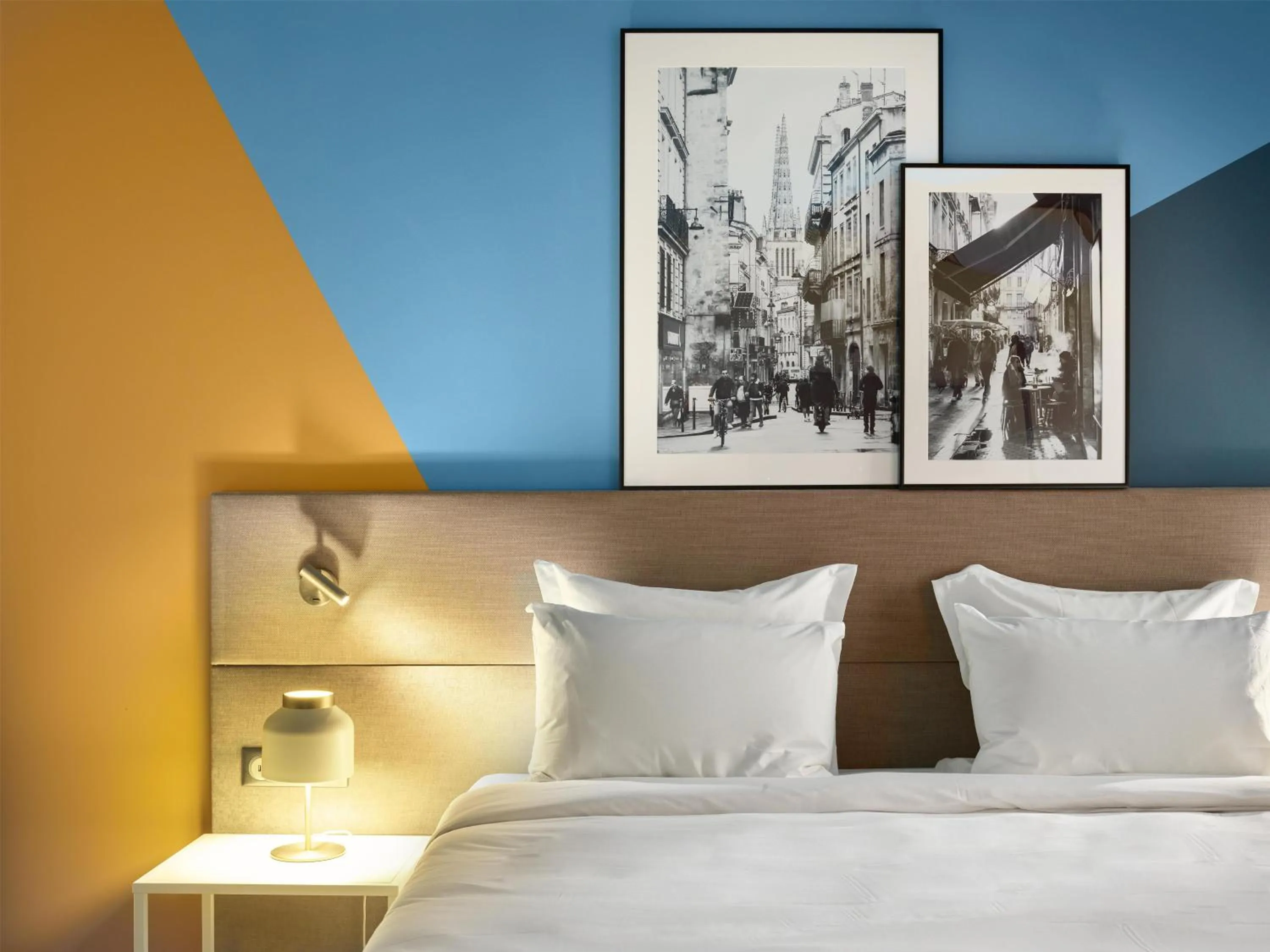 Bedroom, Bed in Radisson Hôtel Bordeaux Saint-Jean