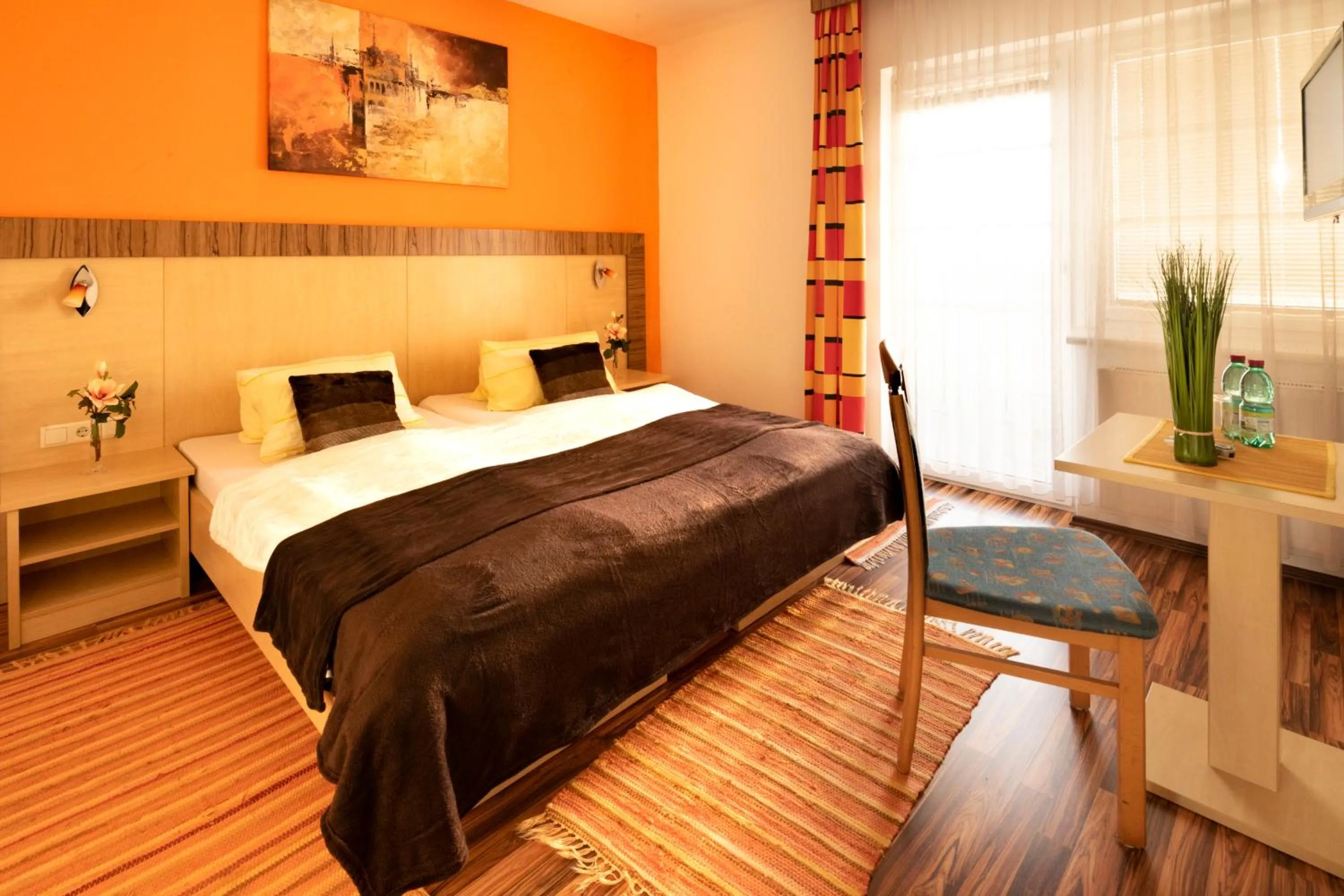 Photo of the whole room, Bed in Hirschenwirt