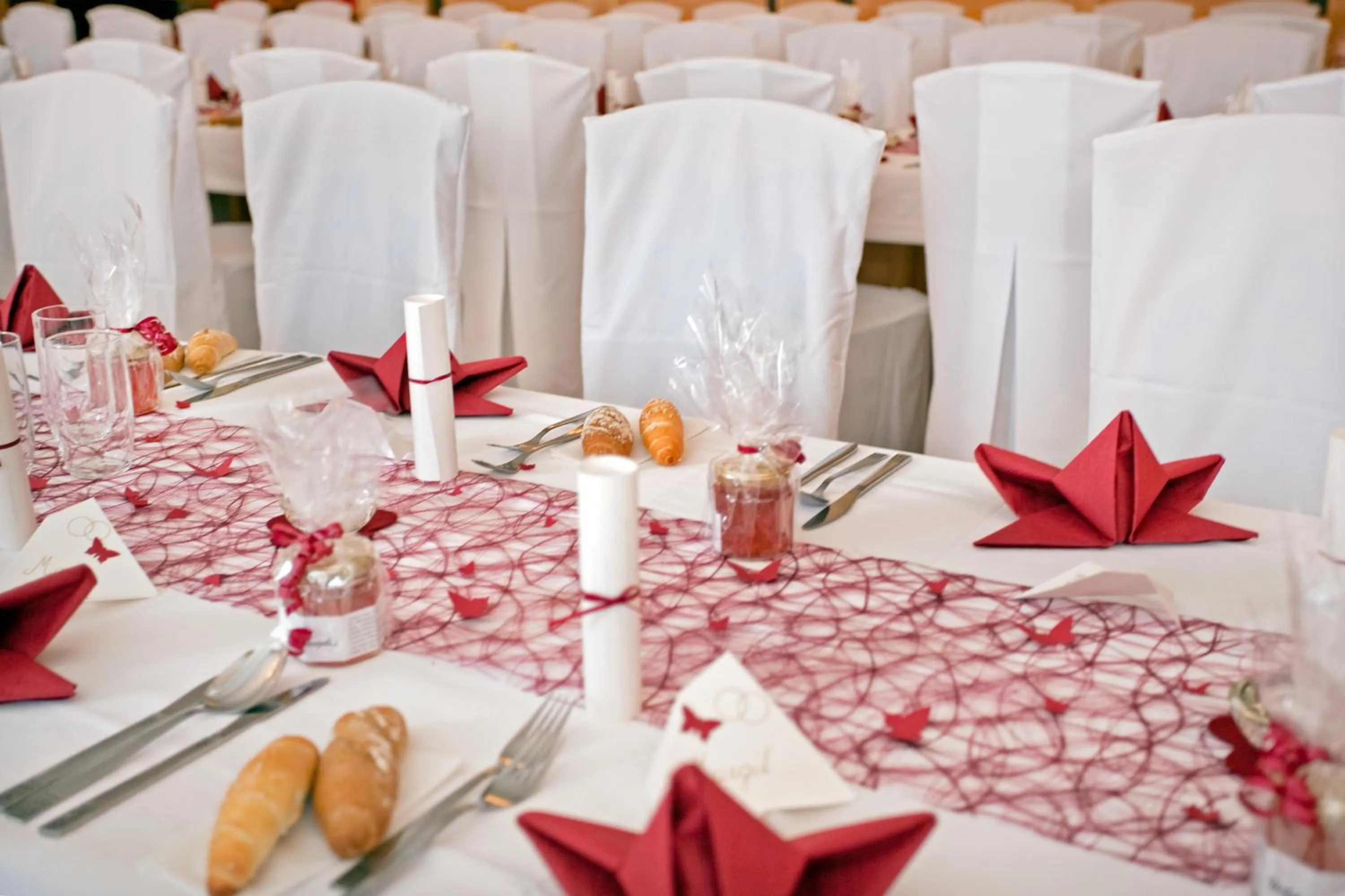 Restaurant/places to eat in Hirschenwirt