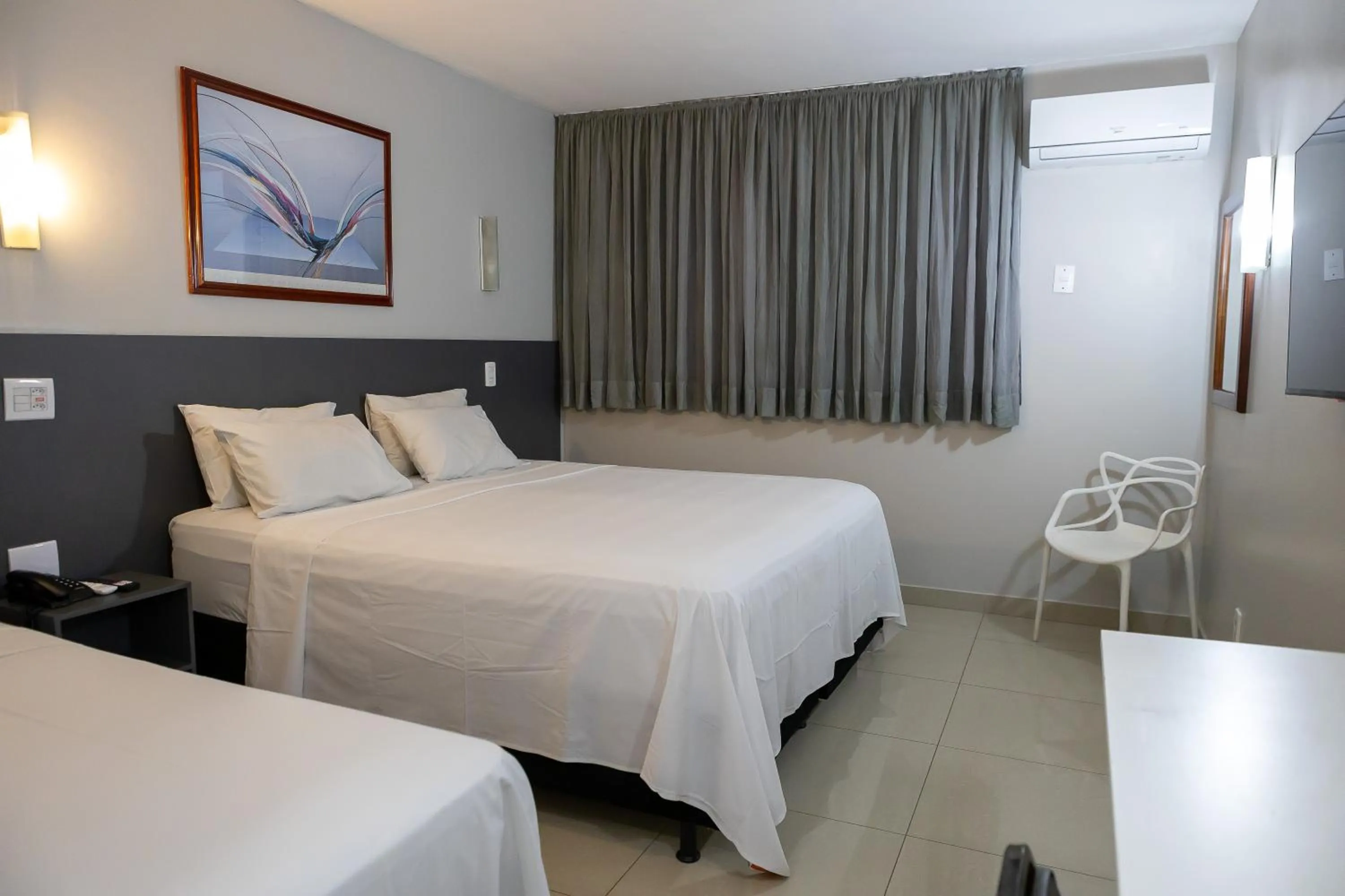 Bedroom, Bed in Allegro Hotel