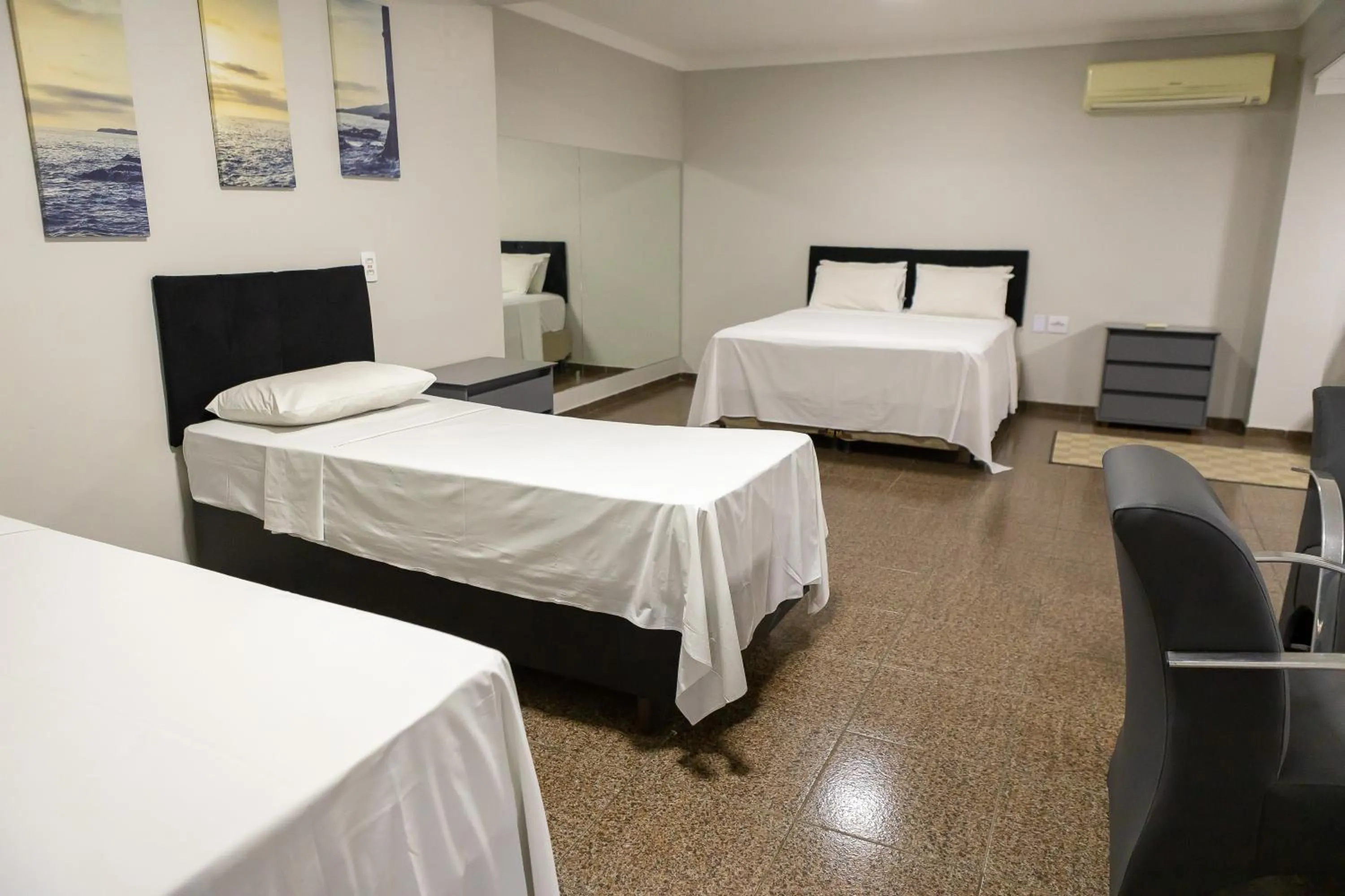 Bedroom, Bed in Allegro Hotel