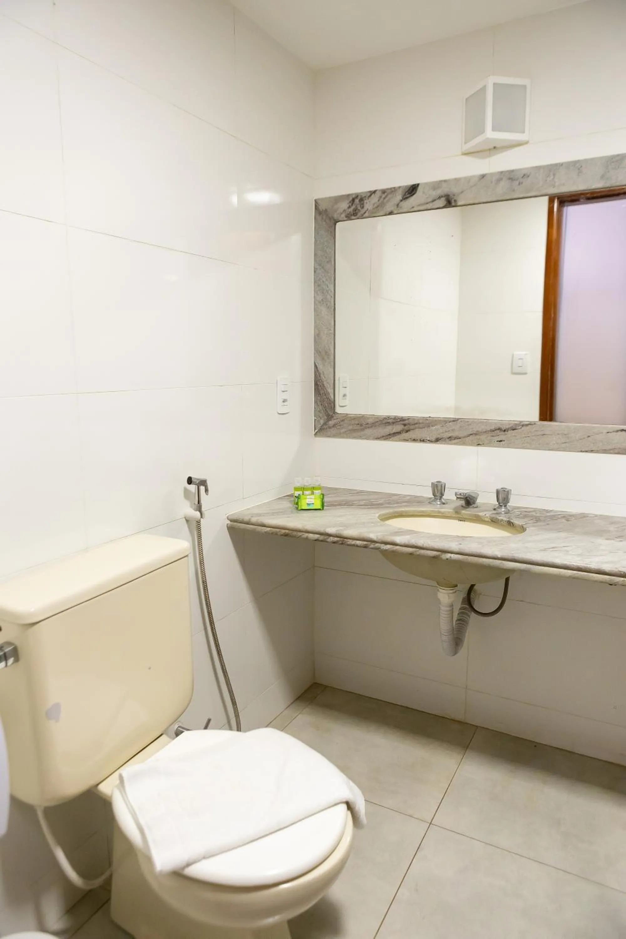 Bathroom in Allegro Hotel