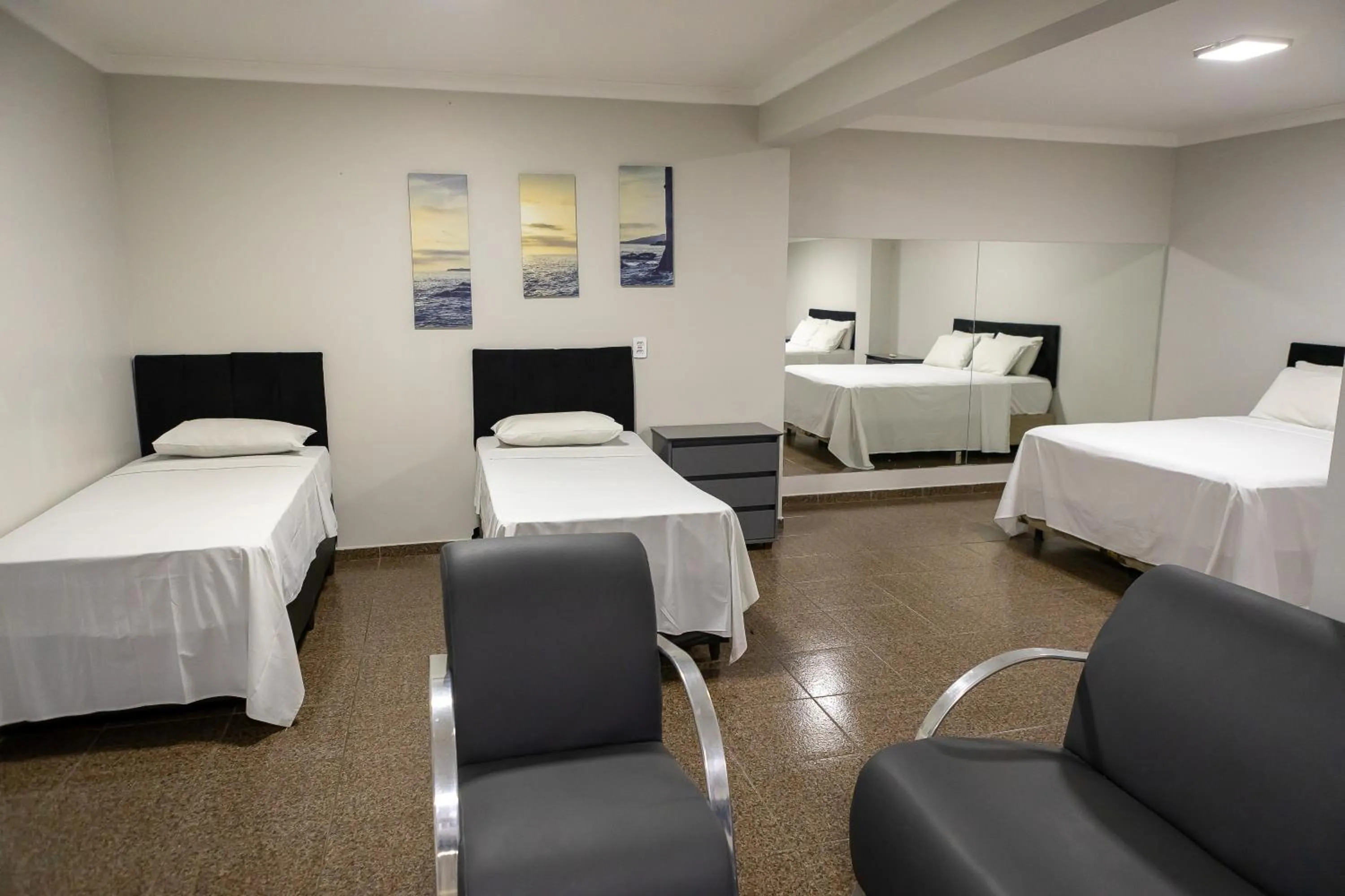 Bedroom, Bed in Allegro Hotel