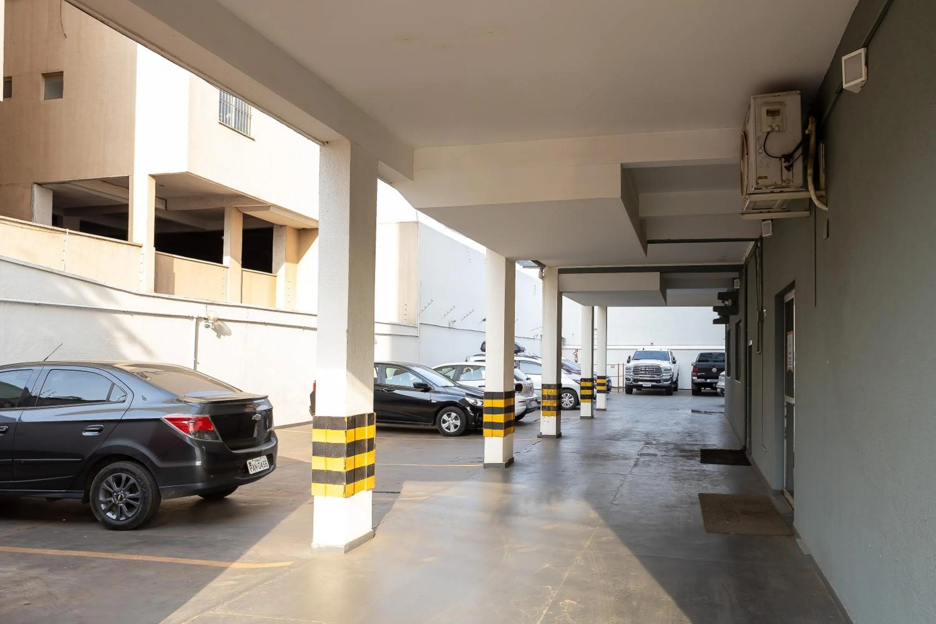 Parking in Allegro Hotel