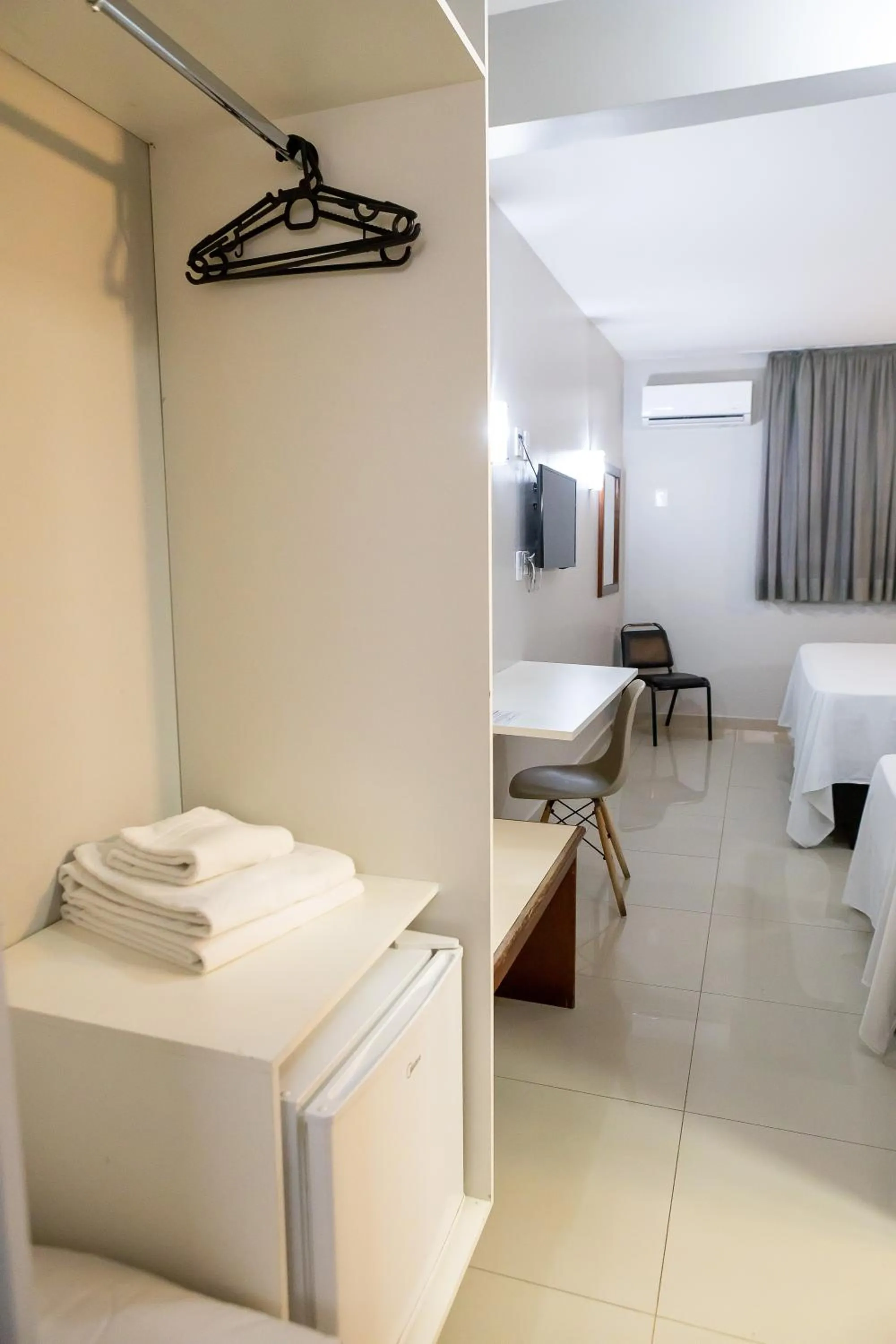 Bedroom, Bed in Allegro Hotel