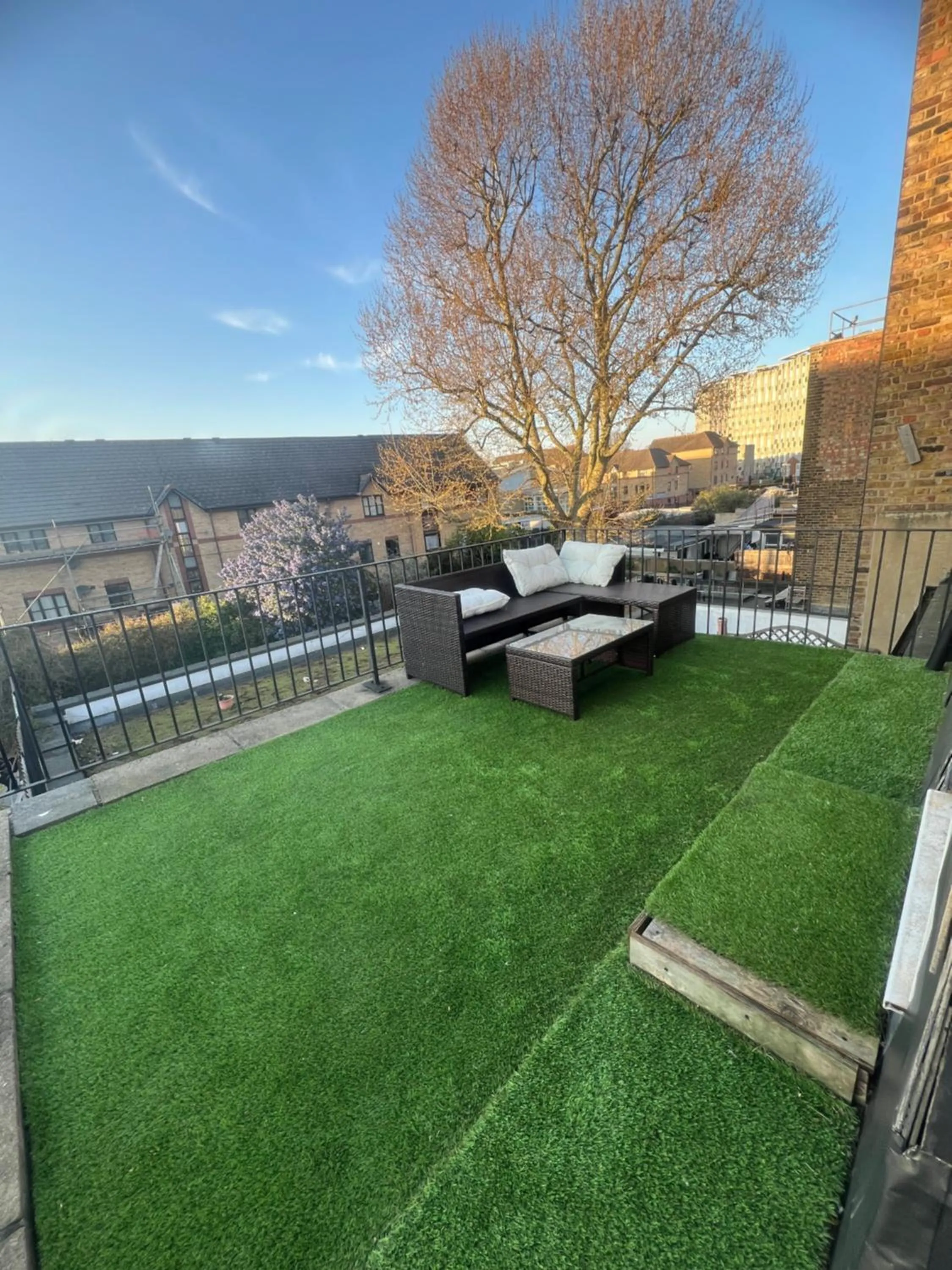 Balcony/Terrace in Plaza London Hotel