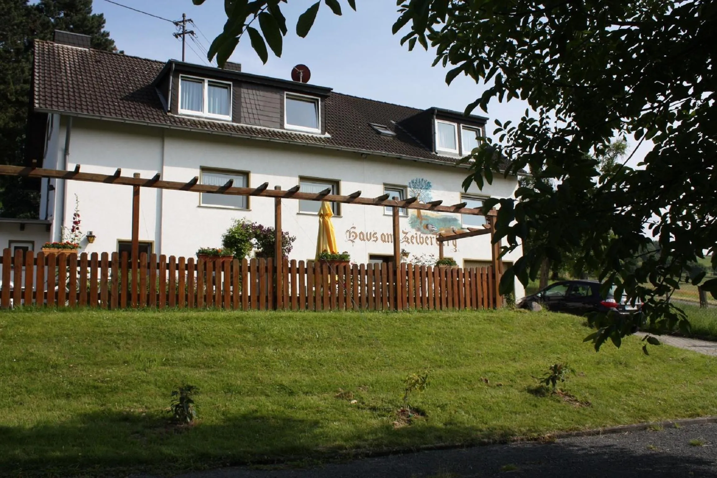 Facade/entrance in Haus am Zeiberberg