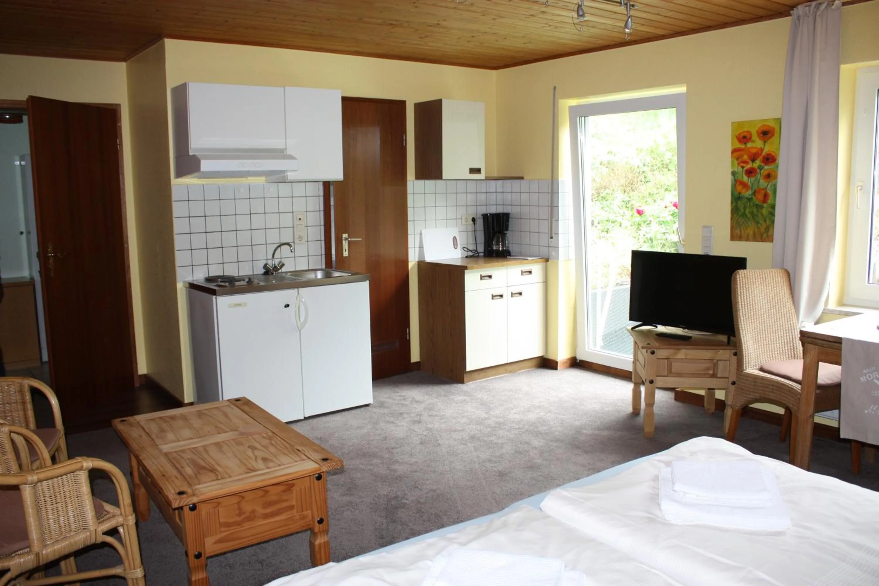 Photo of the whole room, Bed in Haus am Zeiberberg