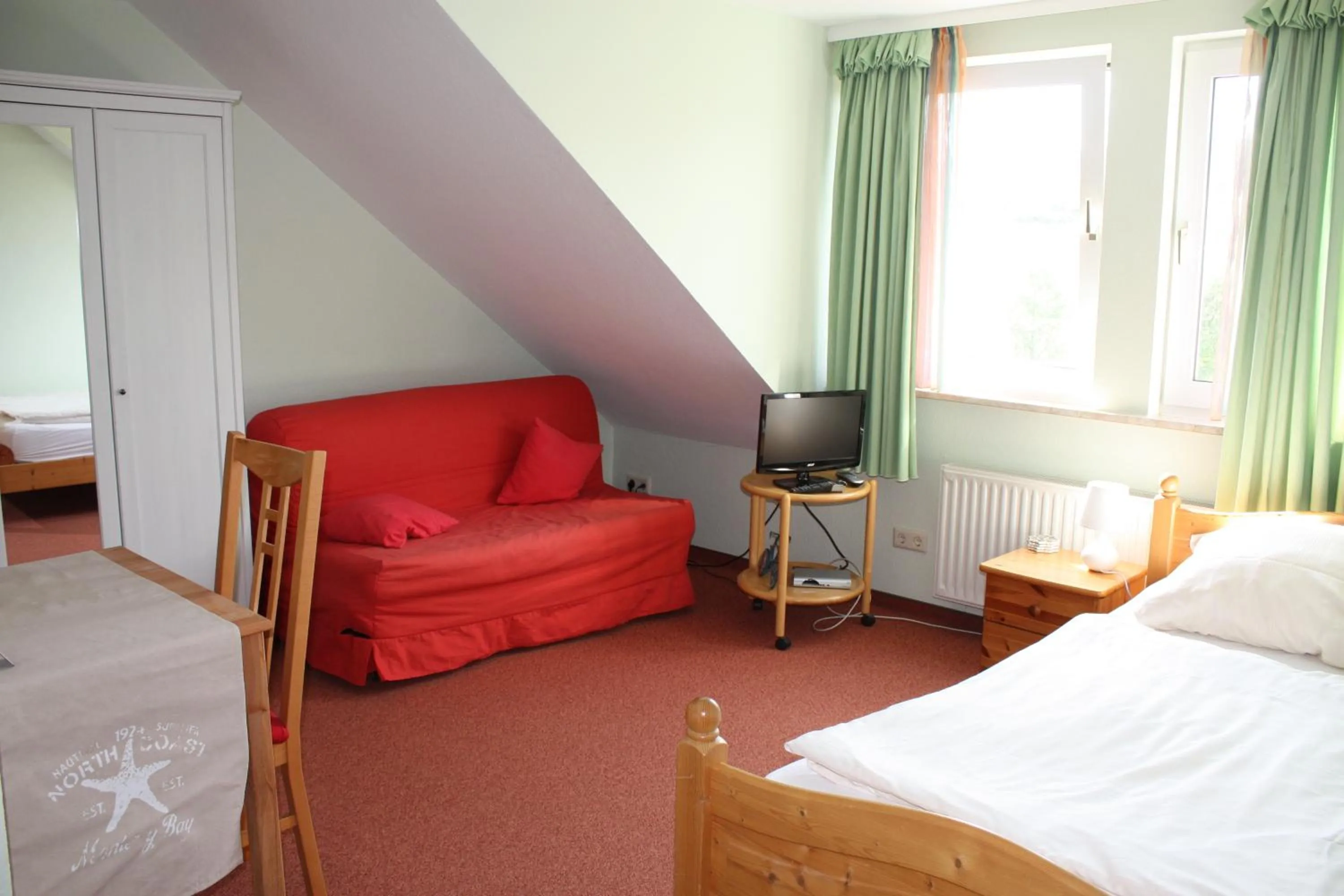 Photo of the whole room, Bed in Haus am Zeiberberg