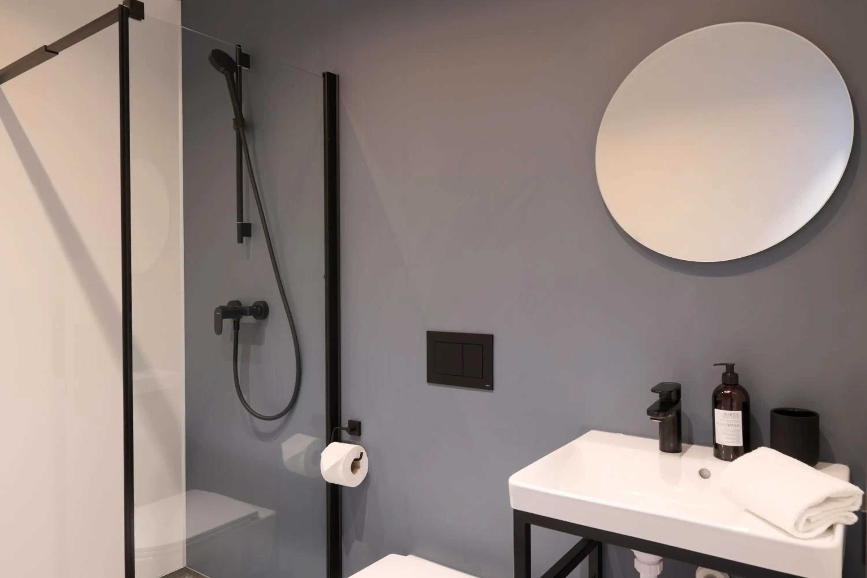 Bathroom in Horten Apartment