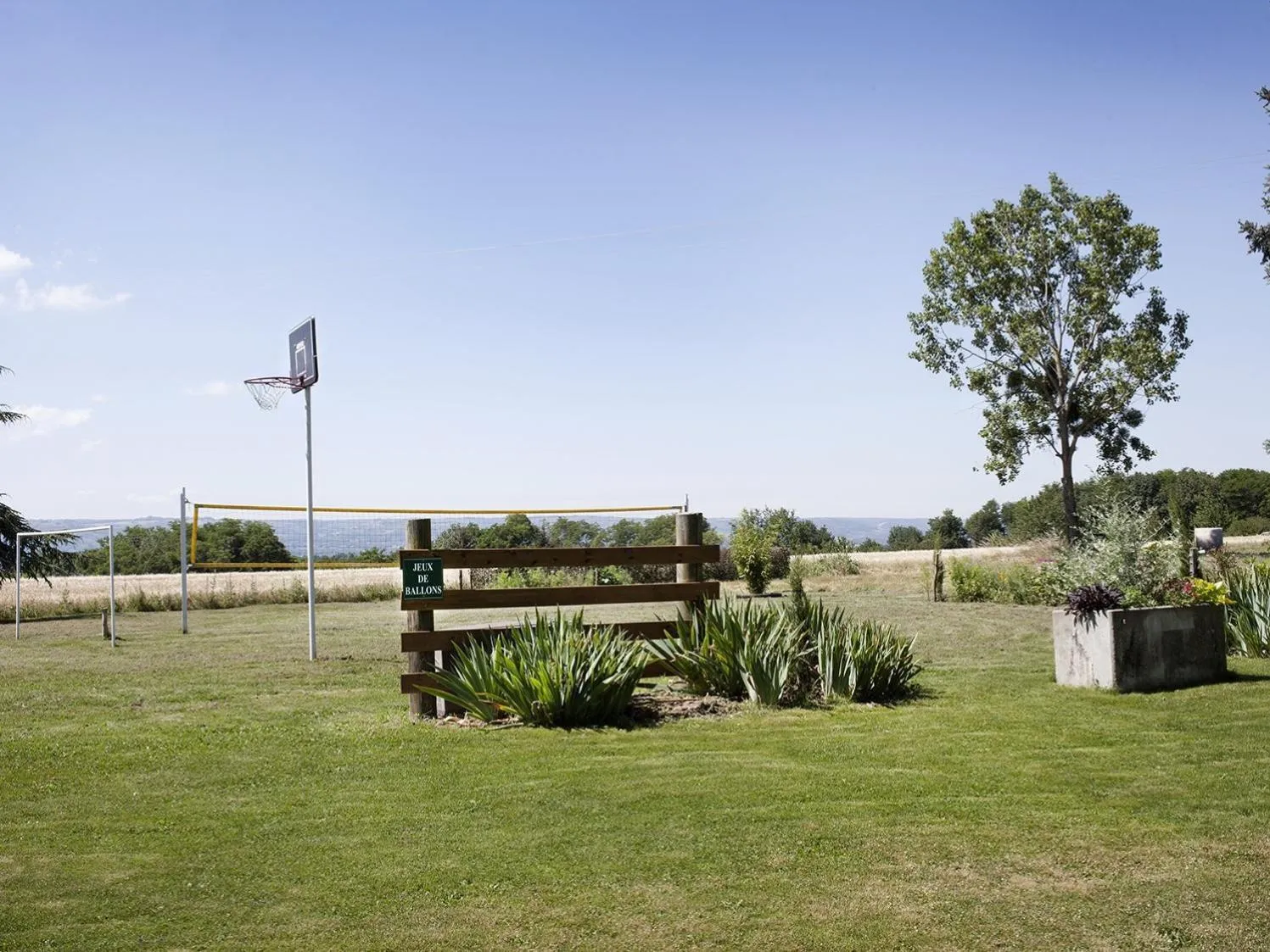 Property building in Le Domaine du Plantier