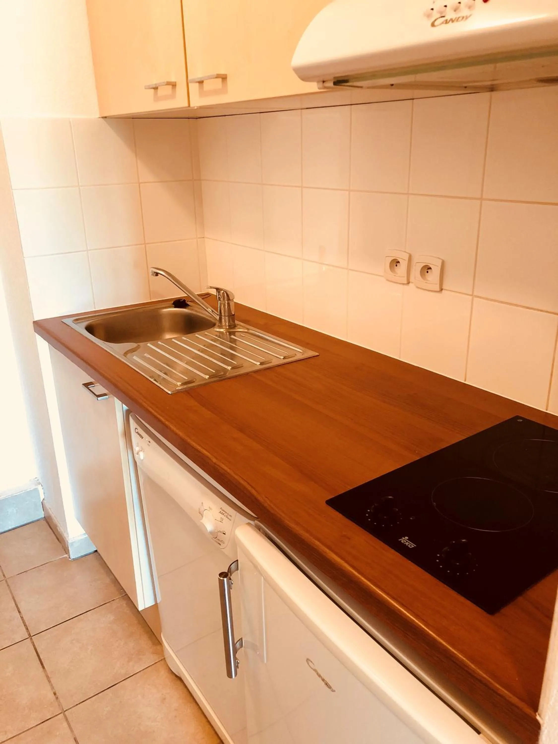 Kitchen or kitchenette in Les Parasols d'Argens