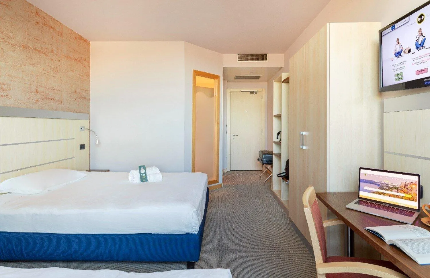 Photo of the whole room, Bed in B&B Hotel Cherasco Langhe