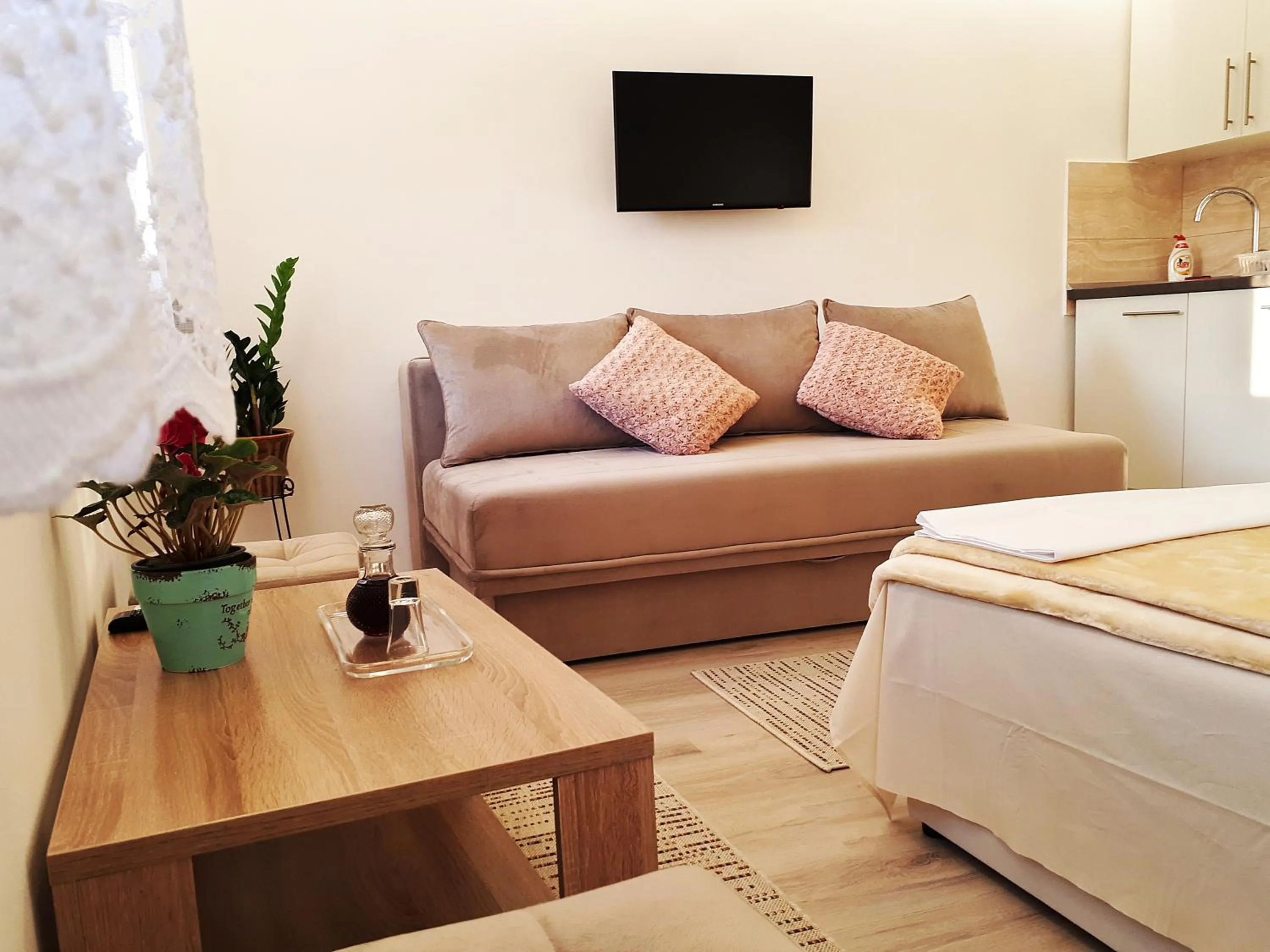 Bed in Frida Apartment