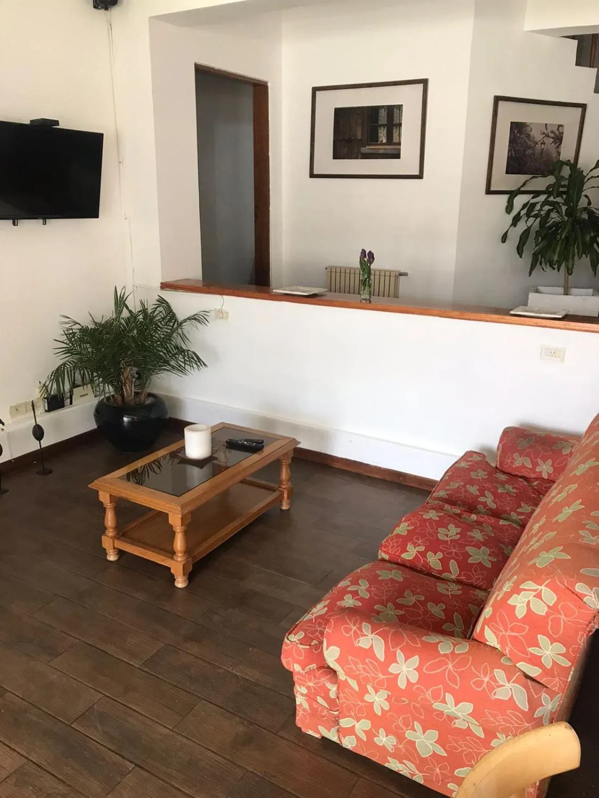 Communal lounge/ TV room in Hostería Cumbres Blancas