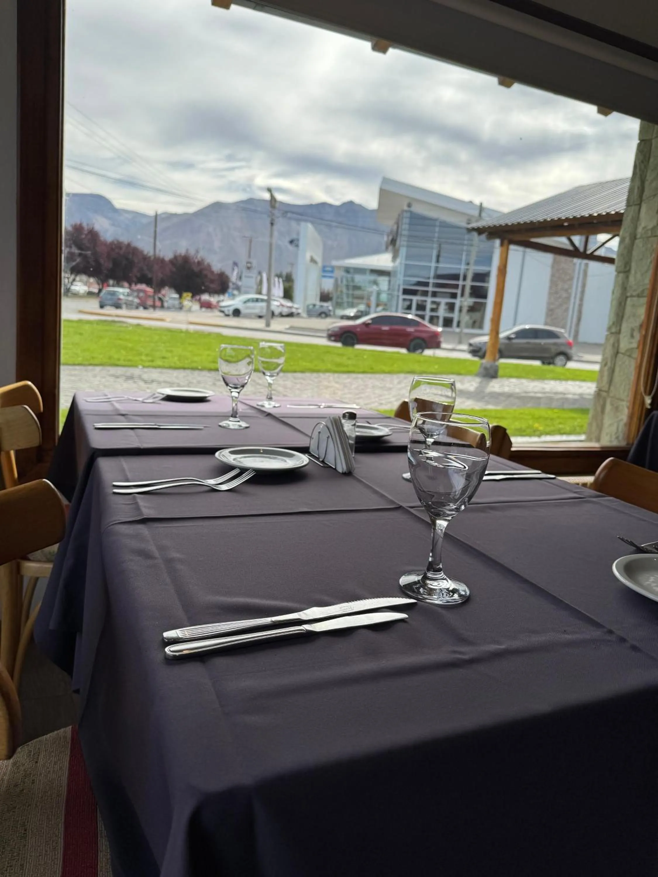 Restaurant/places to eat in Hostería Cumbres Blancas