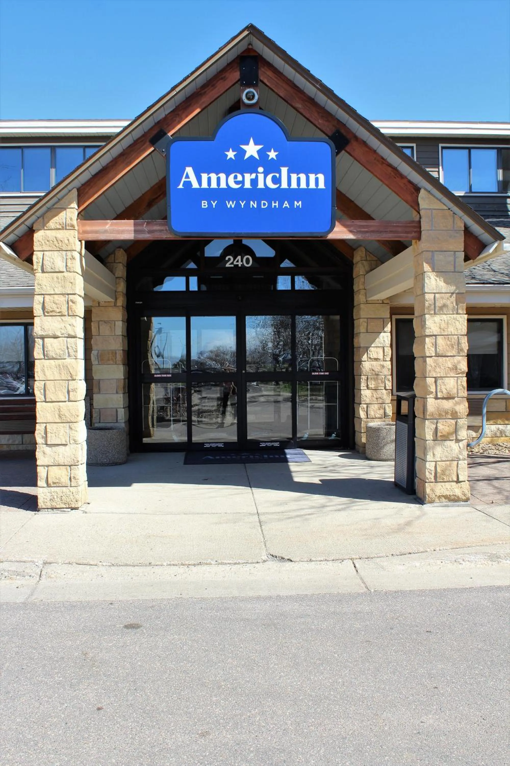 Property building in AmericInn by Wyndham Mankato Event Center near MSU