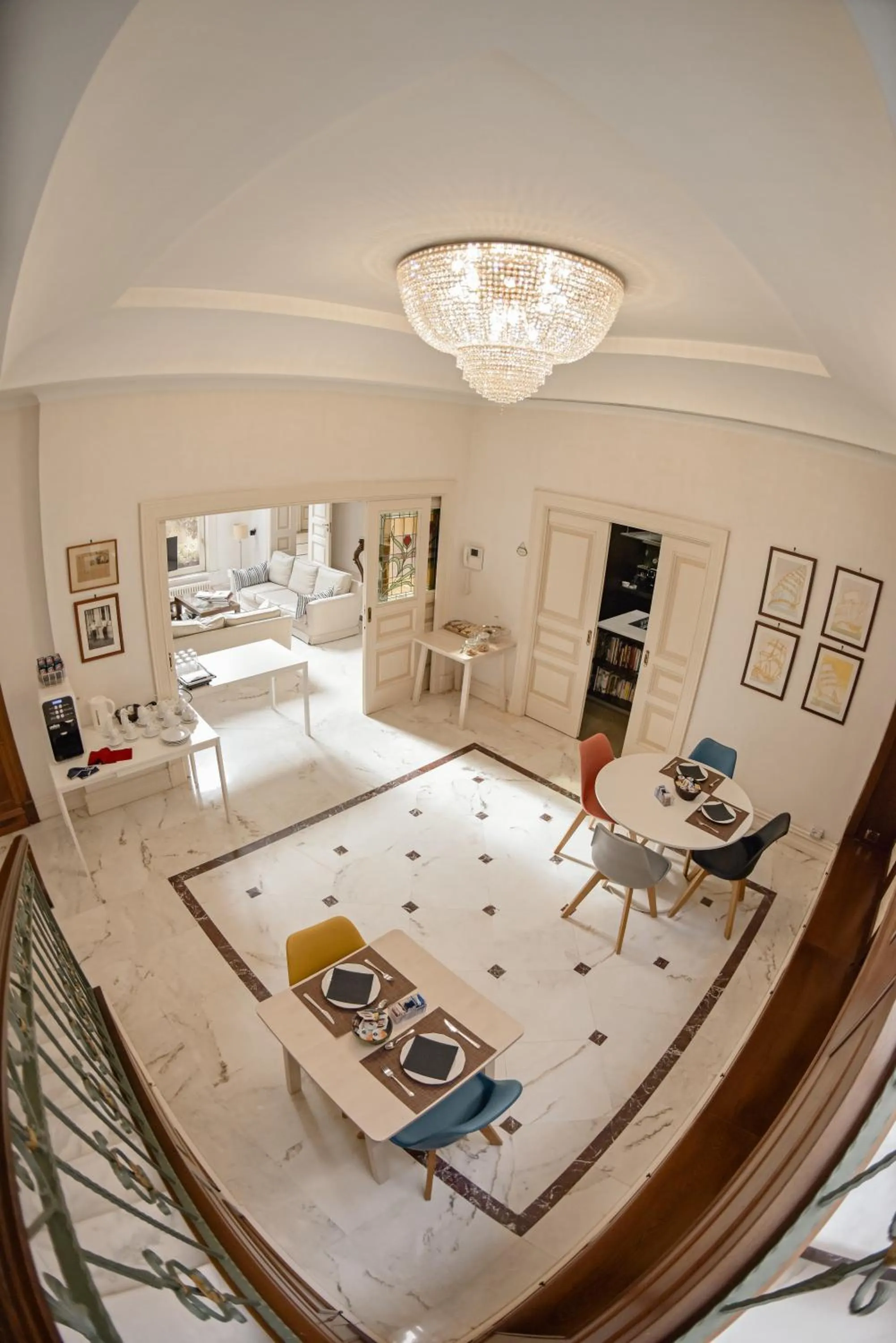 Al centro Luxury Home