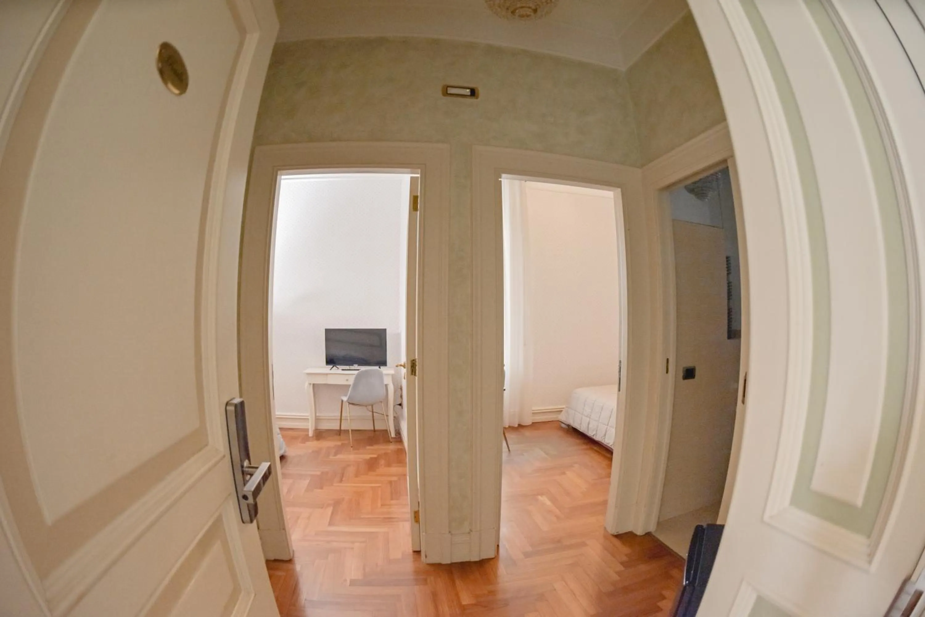 Bed in Al centro Luxury Home