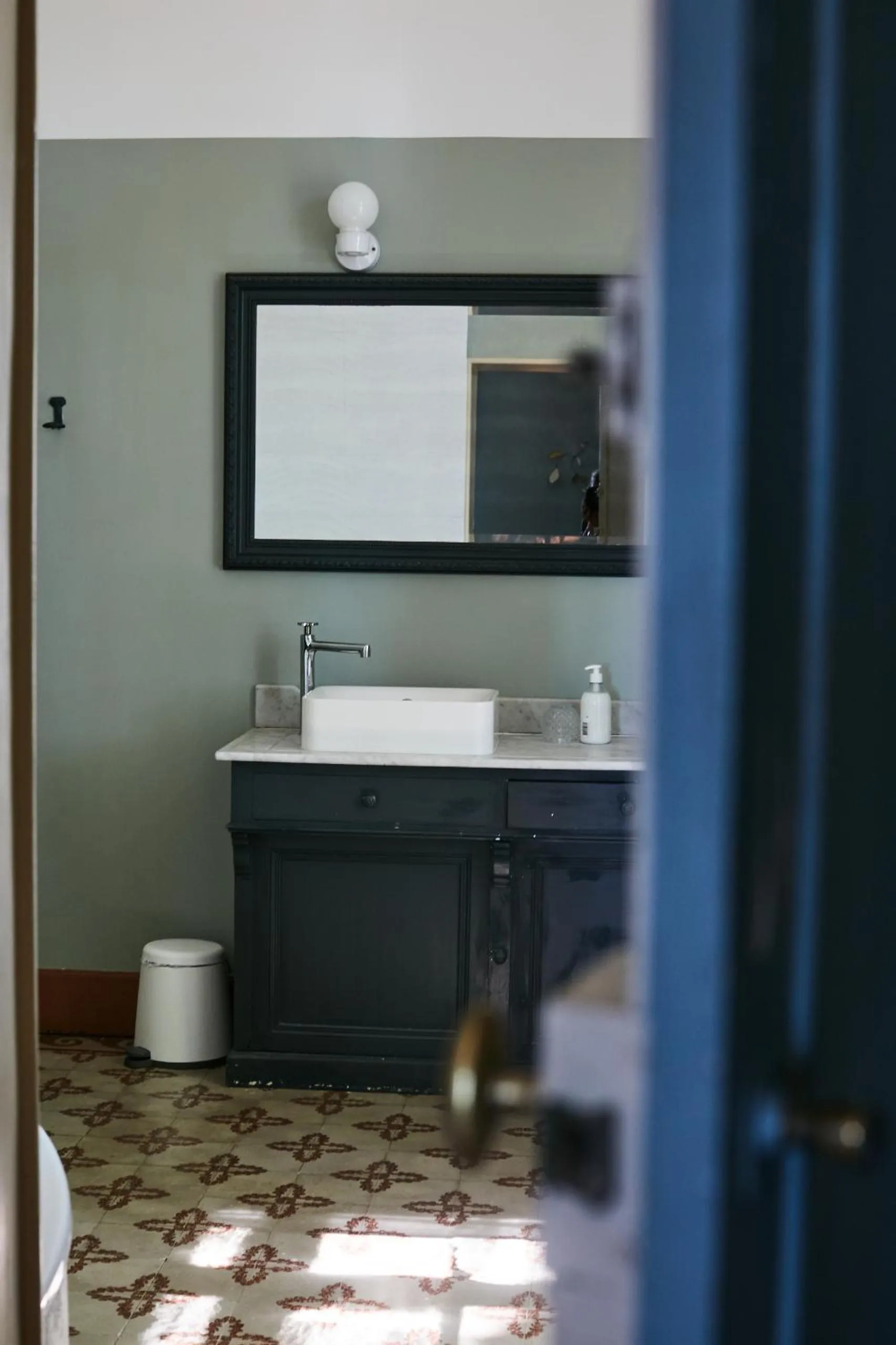 Bathroom in Fontclaire en Provence