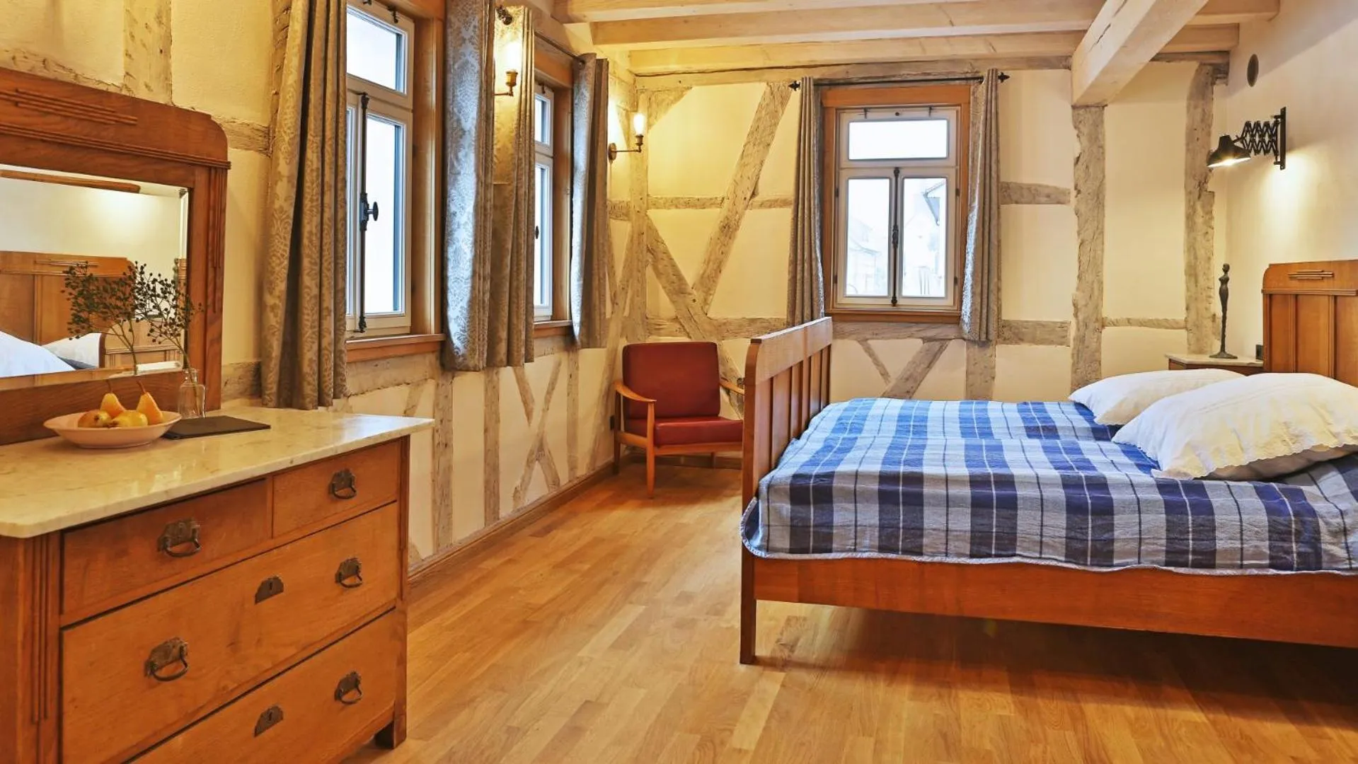 Photo of the whole room, Bed in Gasthof zum Ochsen