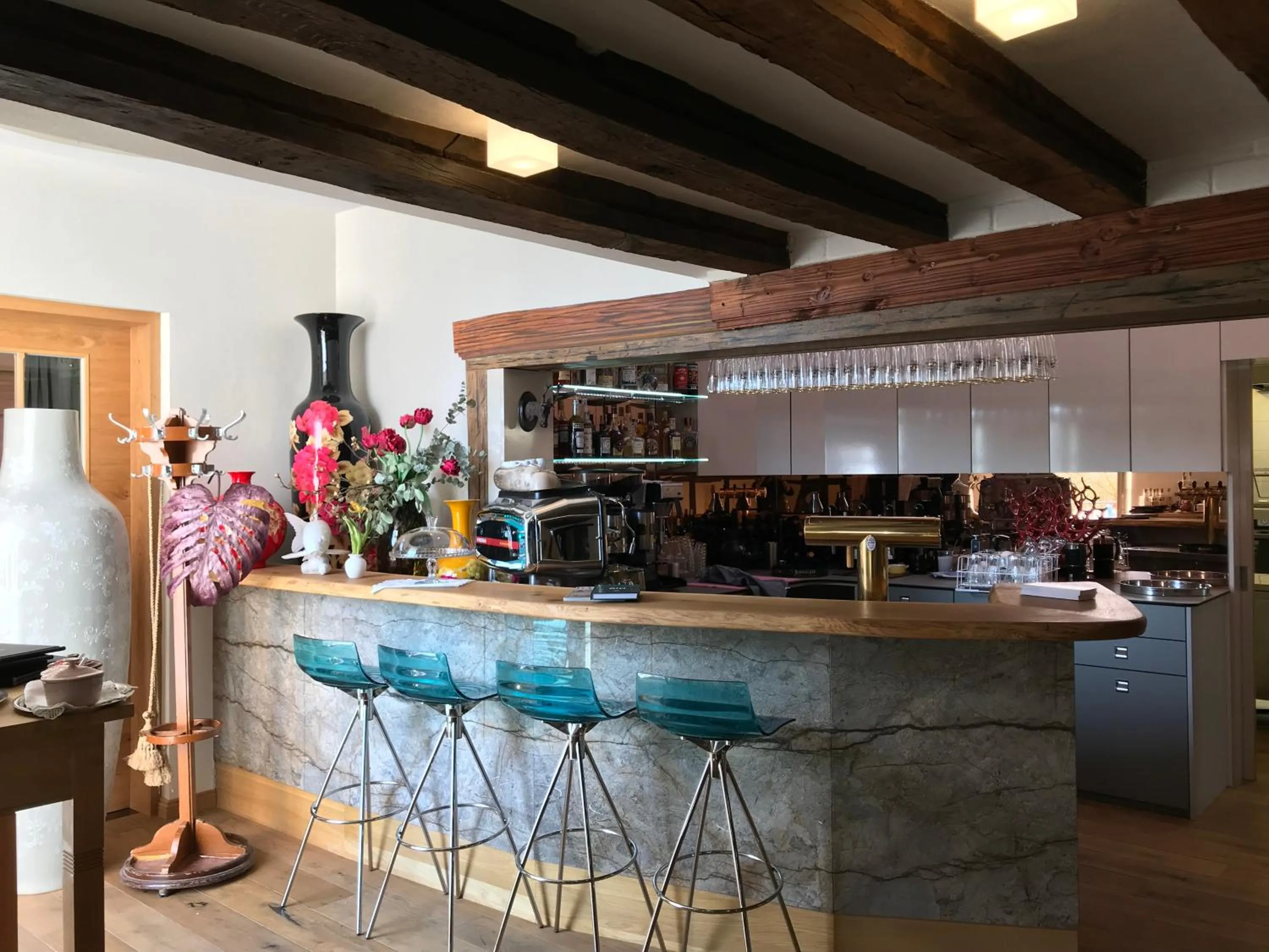 Restaurant/places to eat in Gasthof zum Ochsen