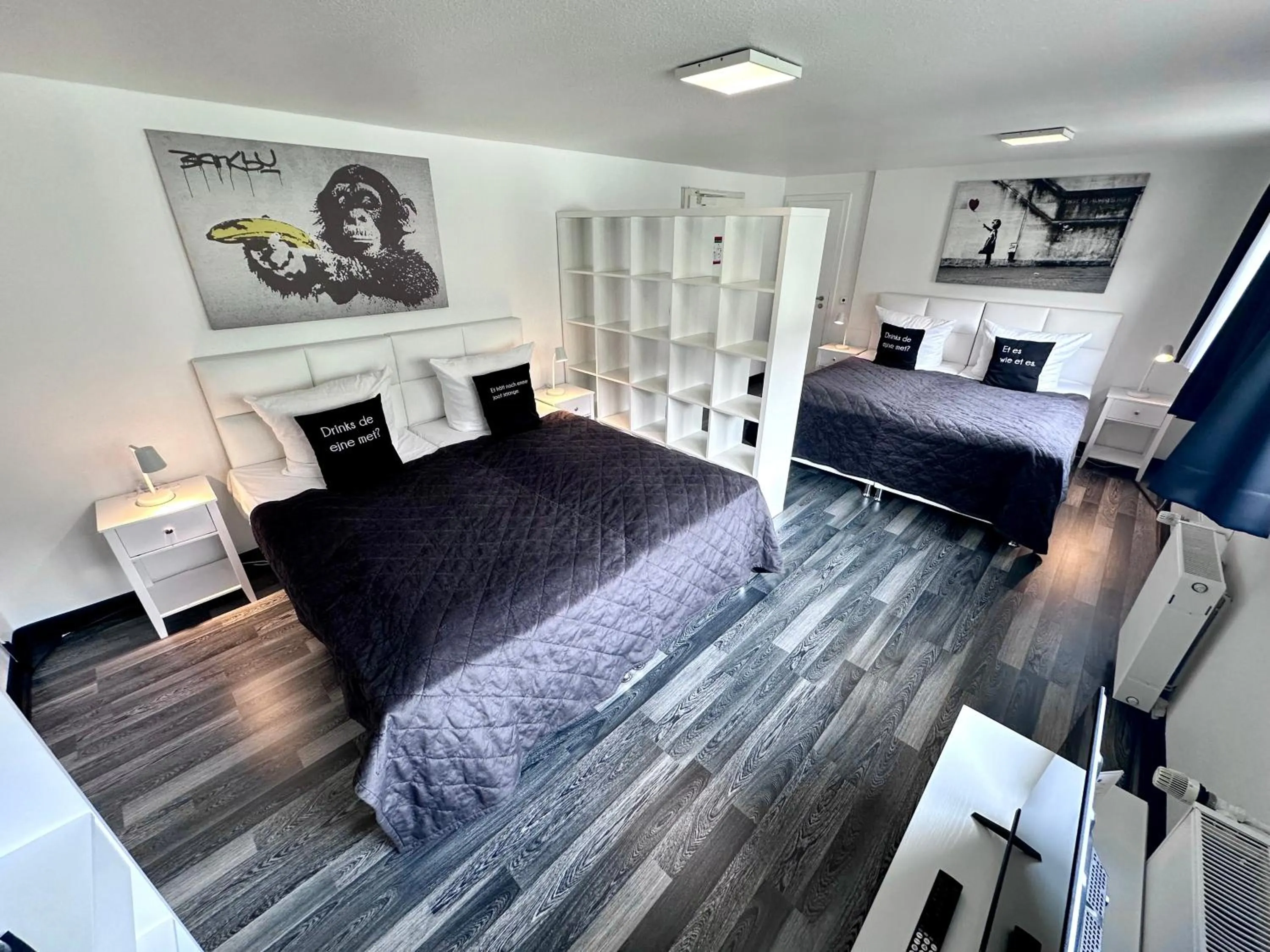 Bed in Hotel Alt Deutz City-Messe-Arena KONTAKTLOSER SELF CHECK-IN