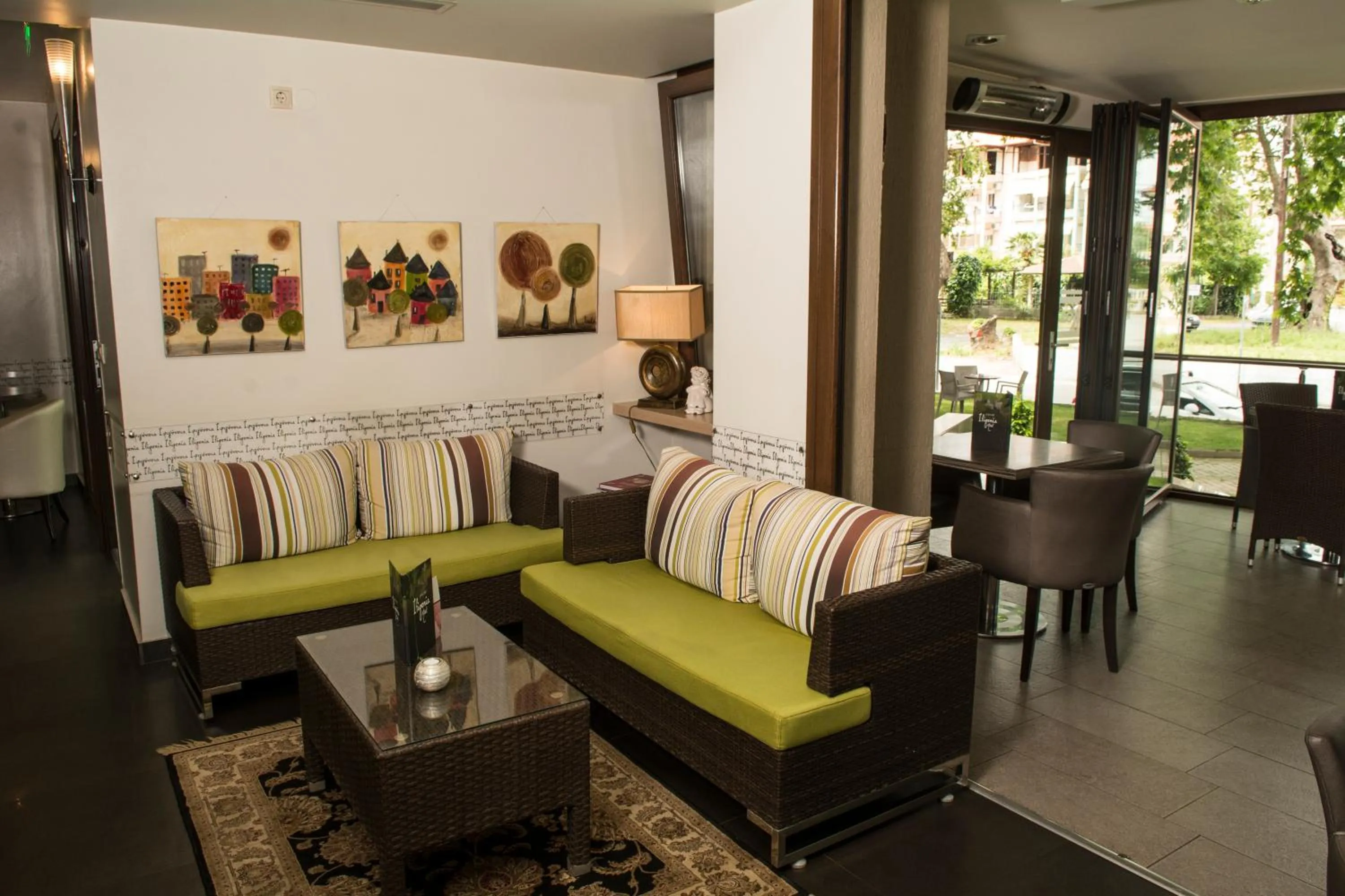 Lounge or bar in Hotel Ifigenia