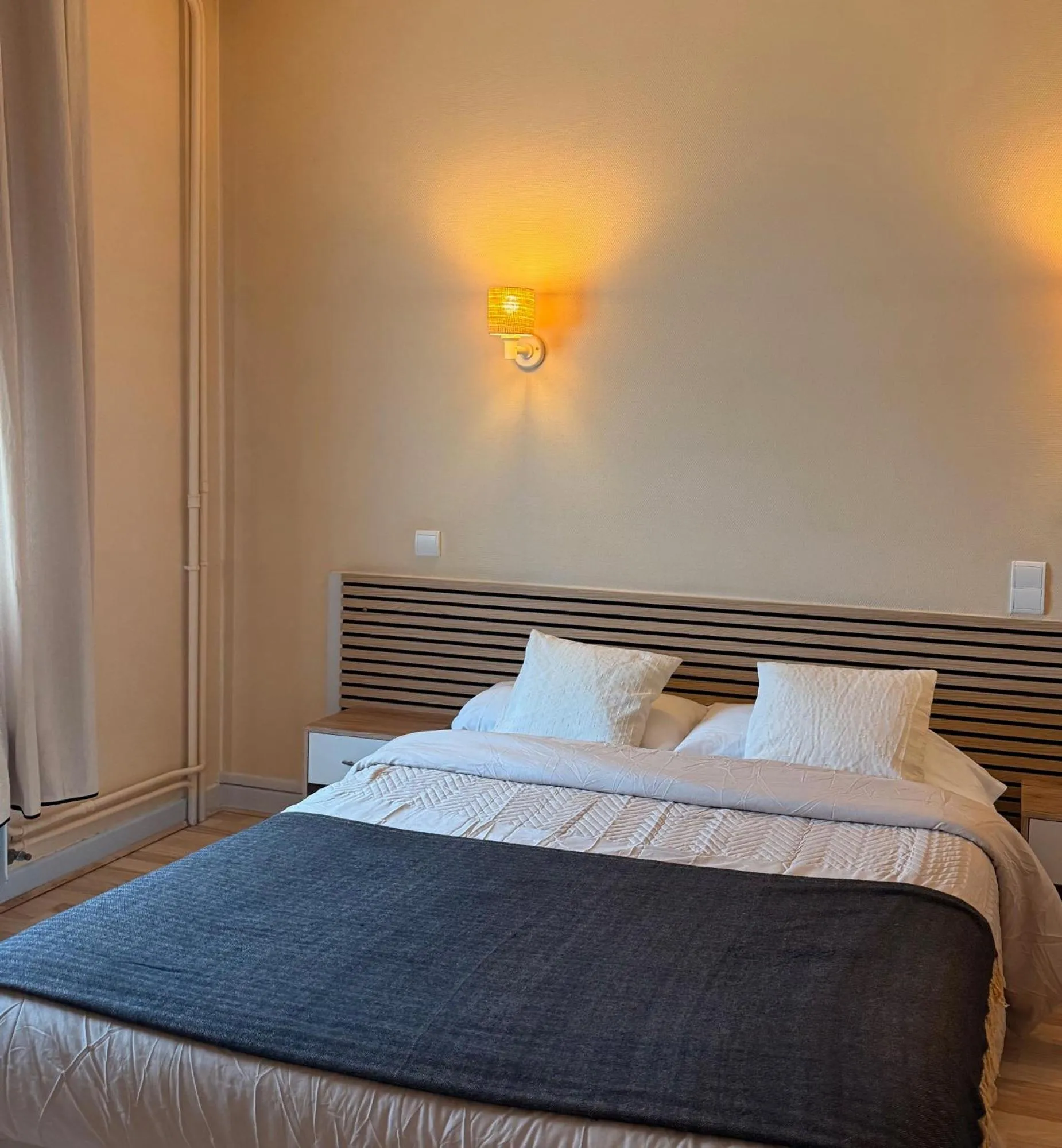 Bedroom, Bed in Le Relais de la route bleue