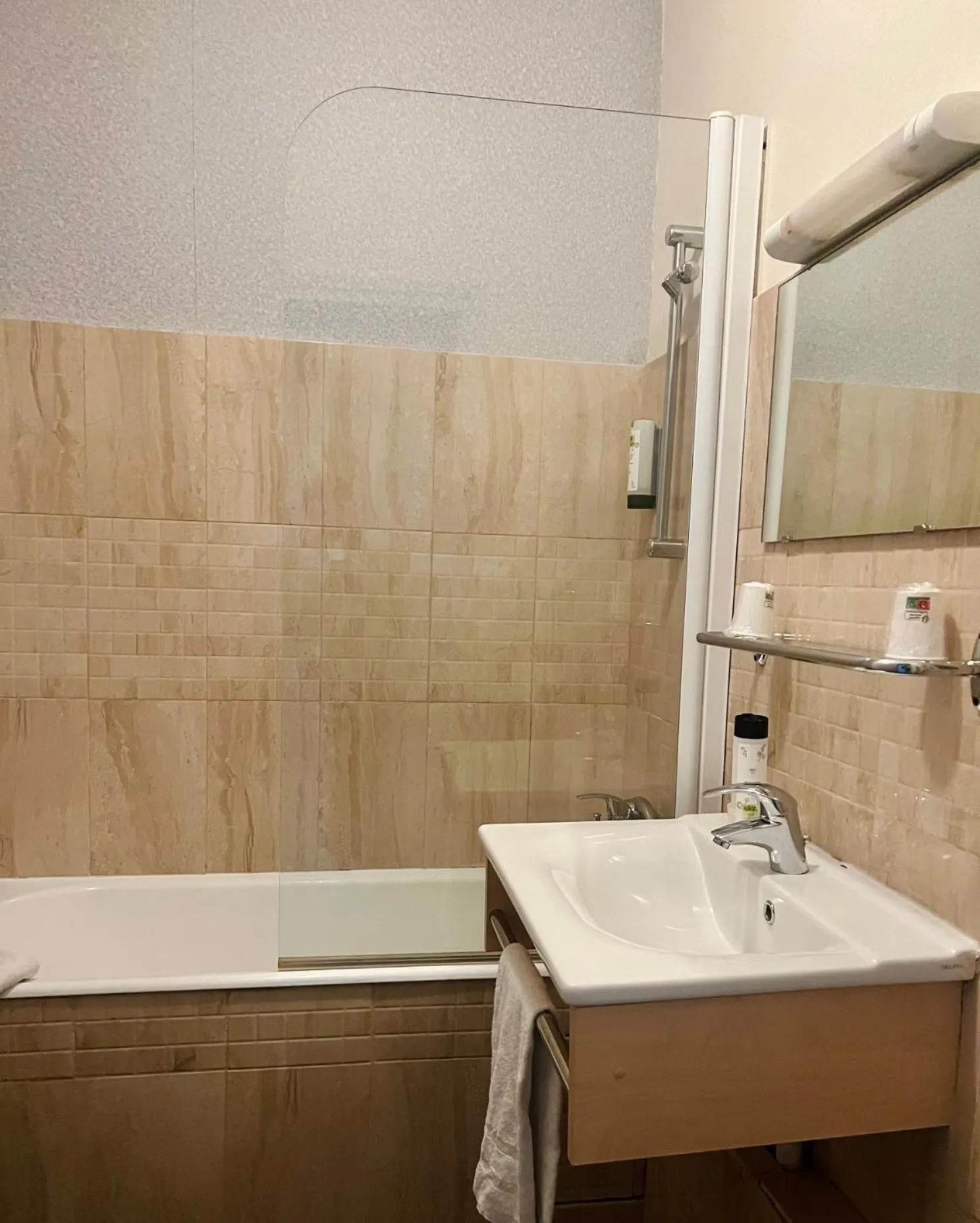 Bathroom in Le Relais de la route bleue