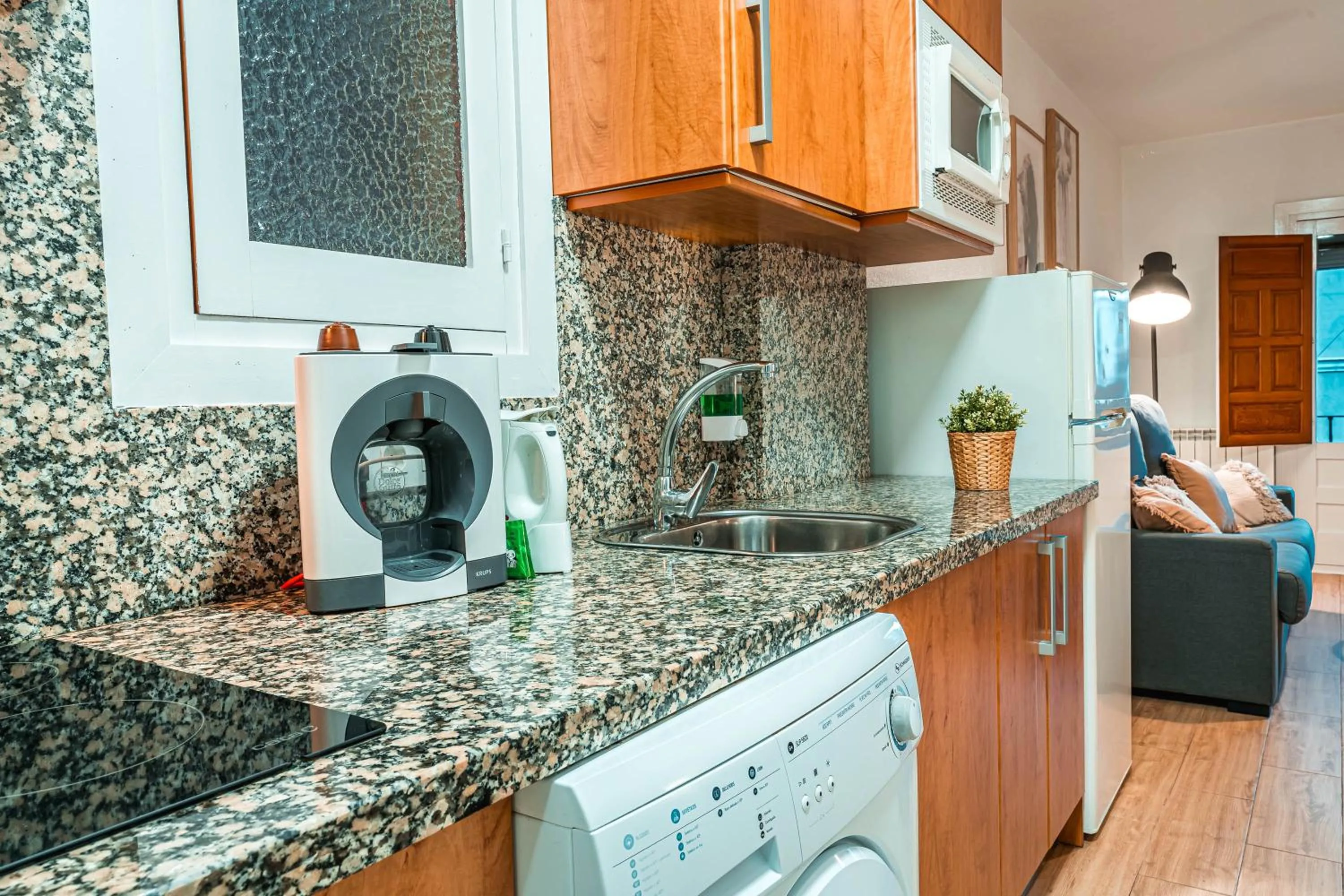 Kitchen or kitchenette in Apartamento cerca de la Alhambra y el Albaicín QH Granada Centro