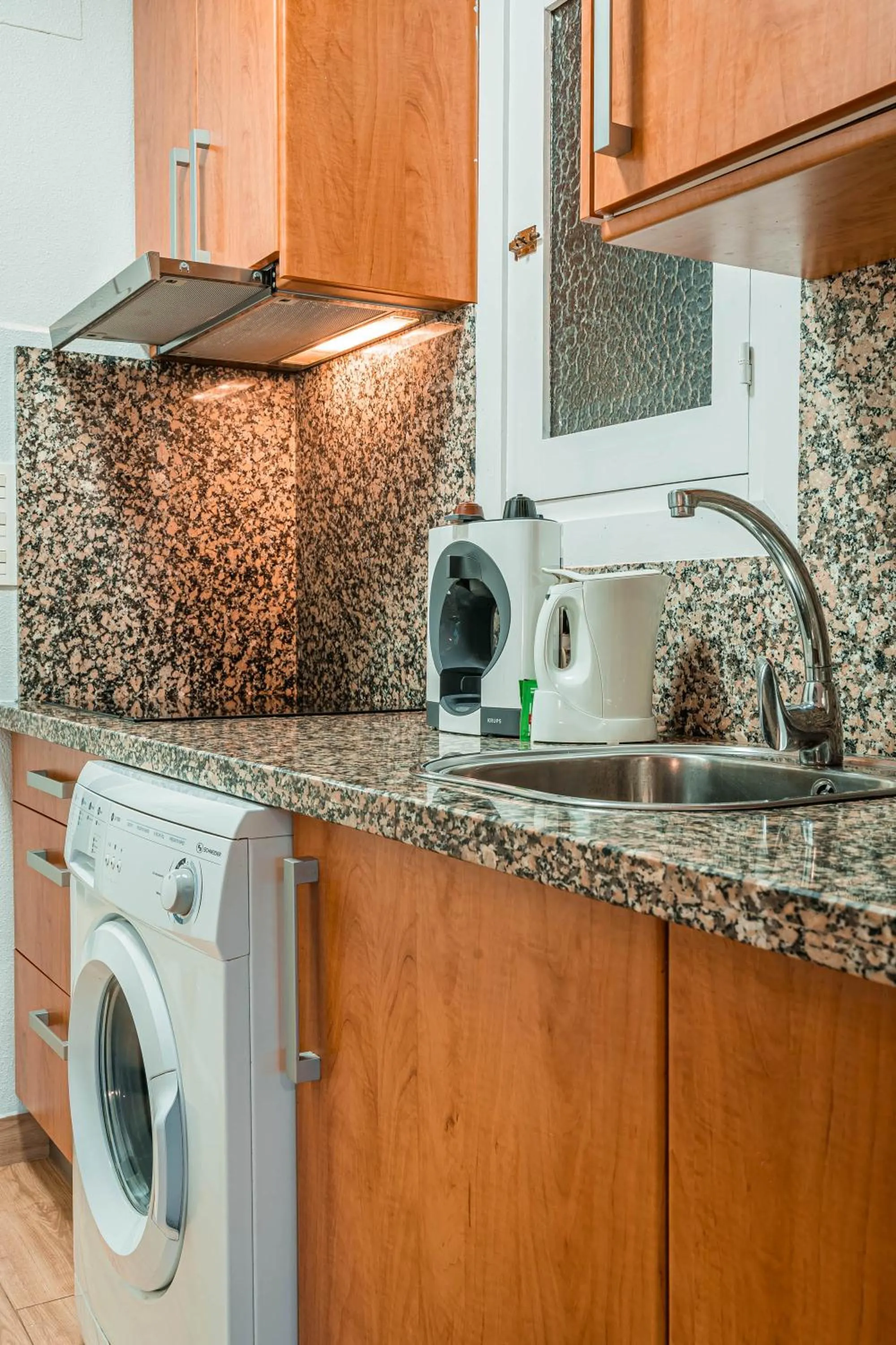 Kitchen or kitchenette in Apartamento cerca de la Alhambra y el Albaicín QH Granada Centro