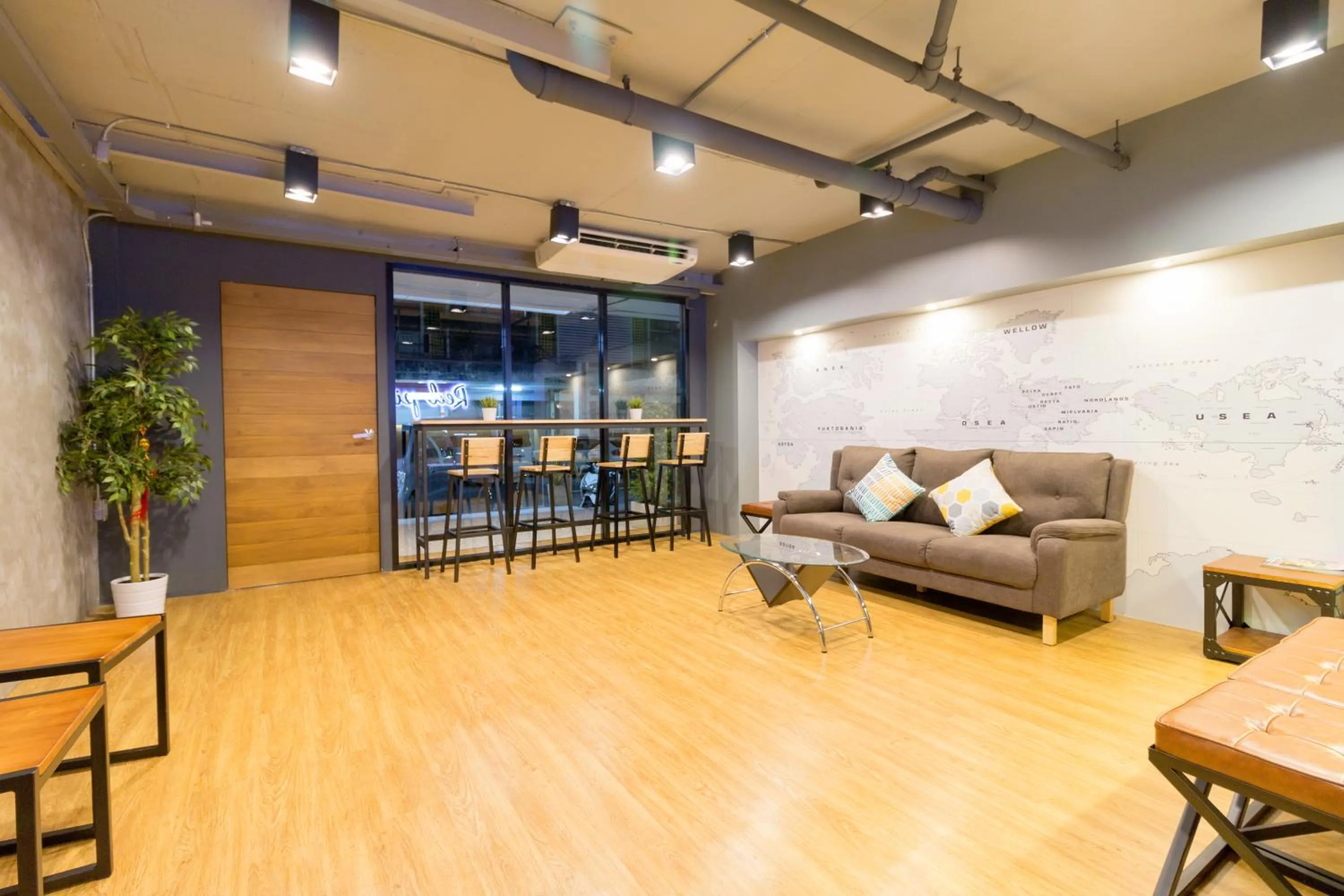 Communal lounge/ TV room in Red Pin Inn 好运旅馆