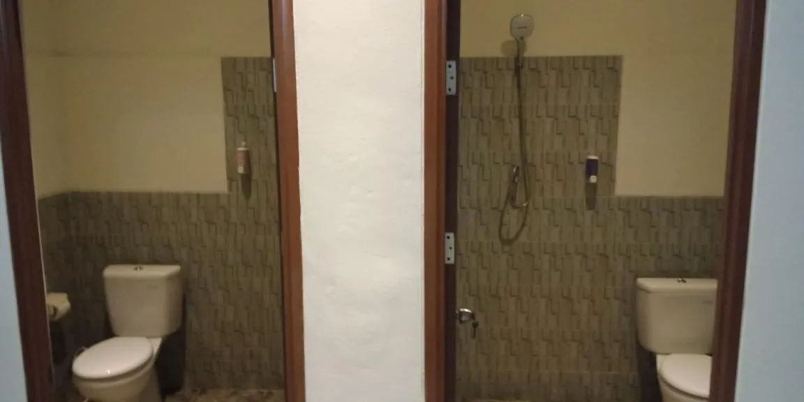 Bathroom in Dhipa Vibes Hotel