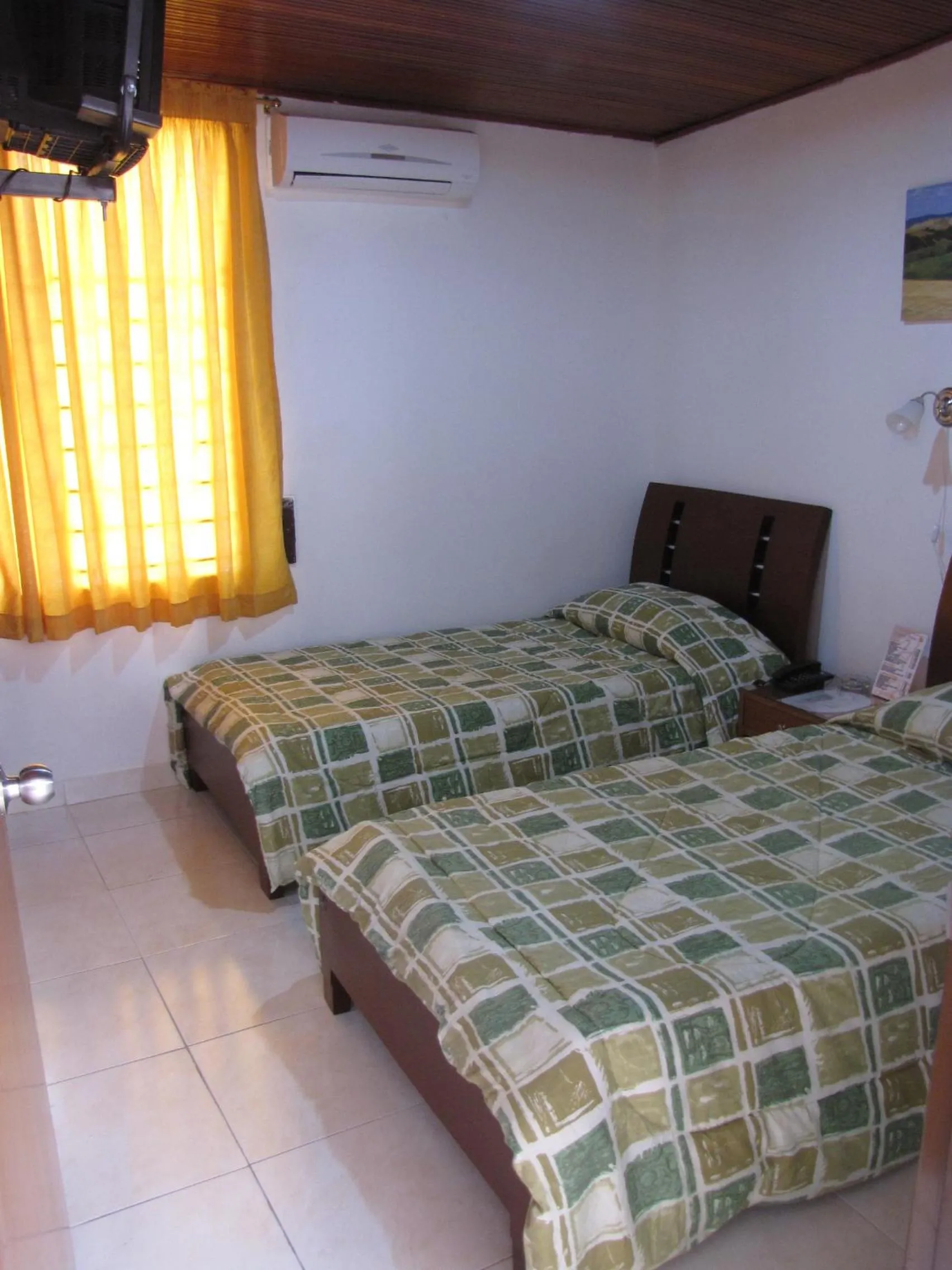 Standard Triple Room in Hotel Villa Real de Cucuta