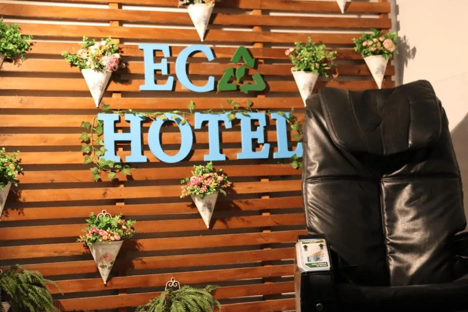 Area and facilities in Eco Hotel