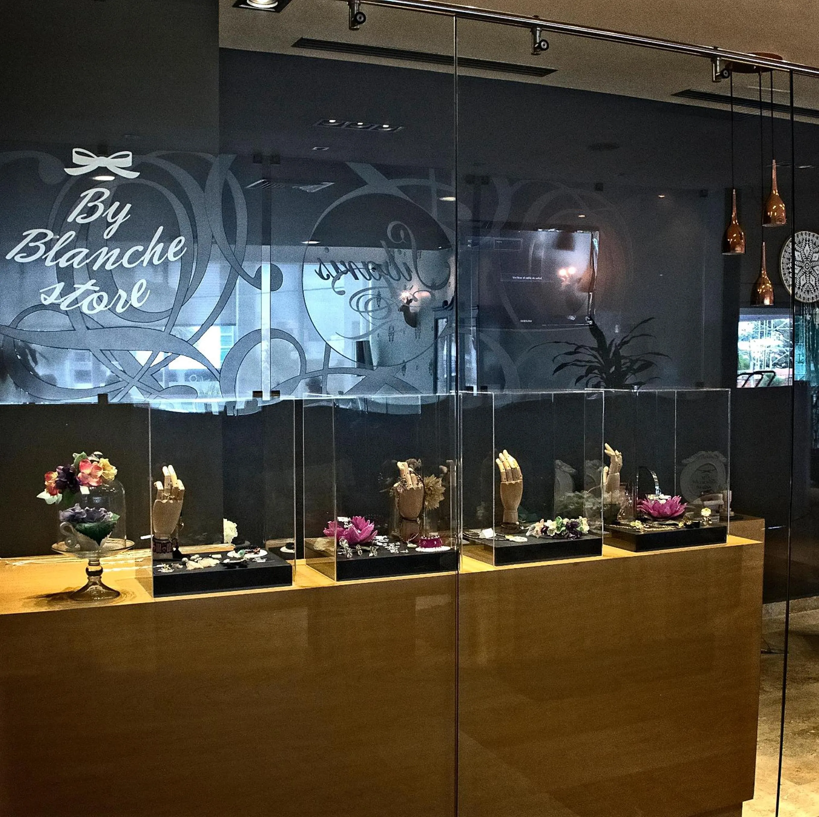 Shopping Area in Rivoli Select Hotel