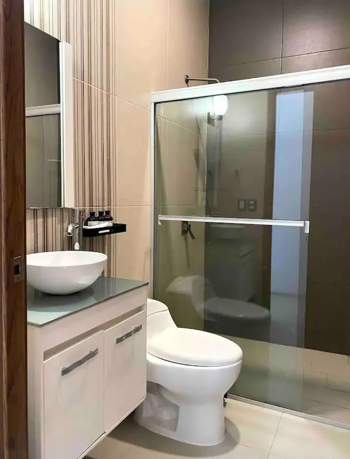 Shower in Suites La Gloria Alojamiento independiente