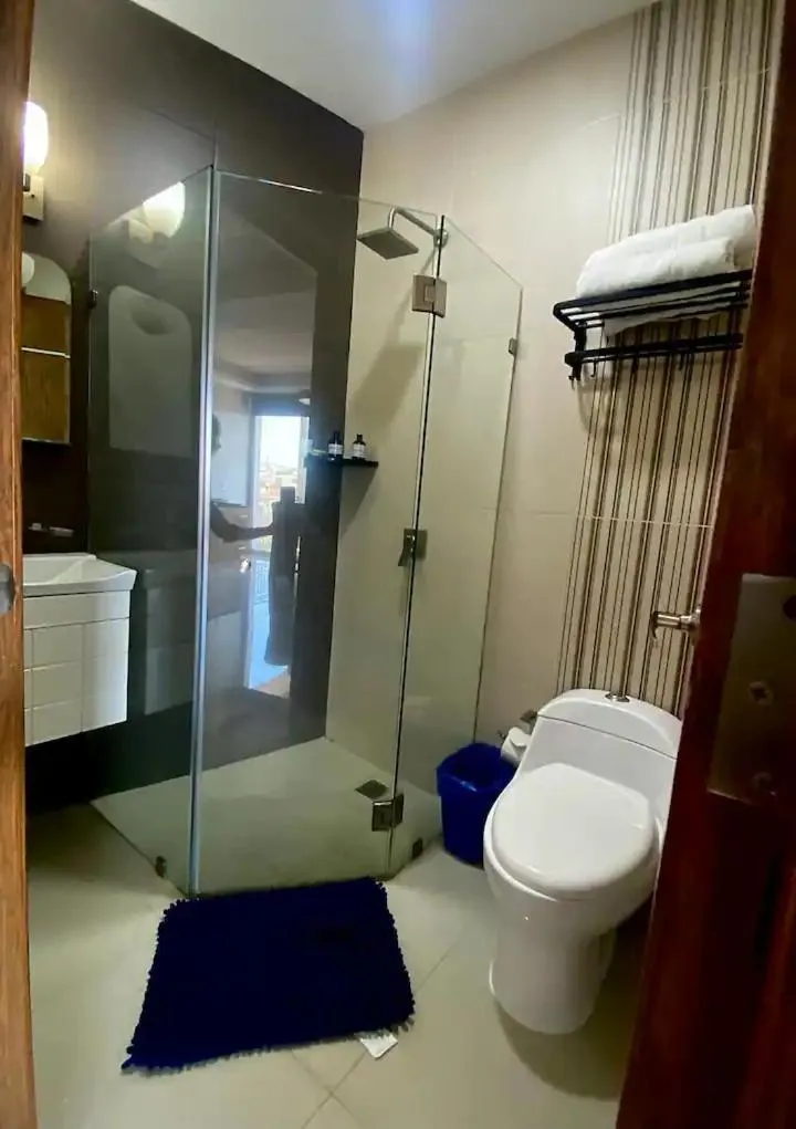 Shower in Suites La Gloria Alojamiento independiente