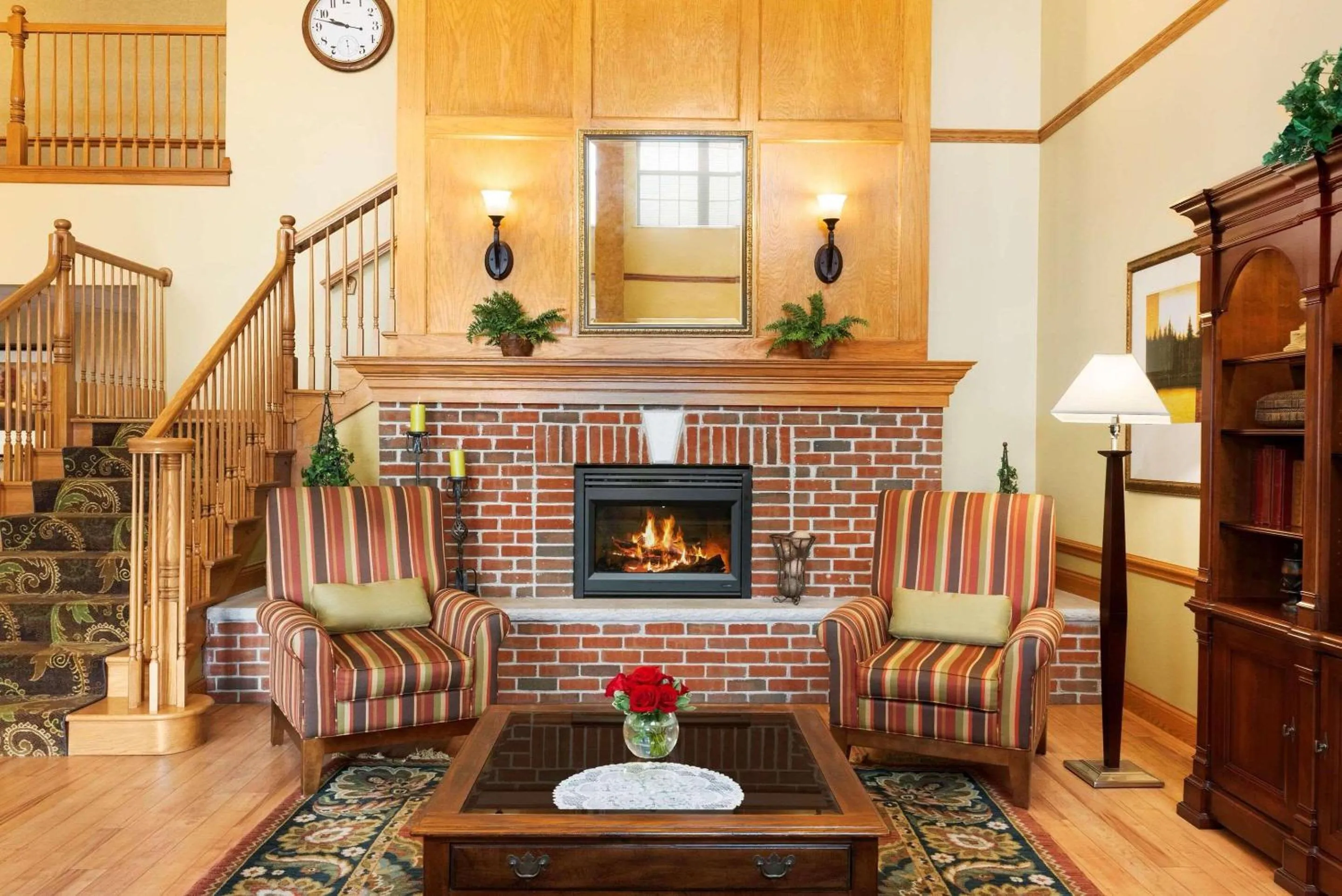 Lobby or reception in Country Inn & Suites by Radisson, Sycamore, IL