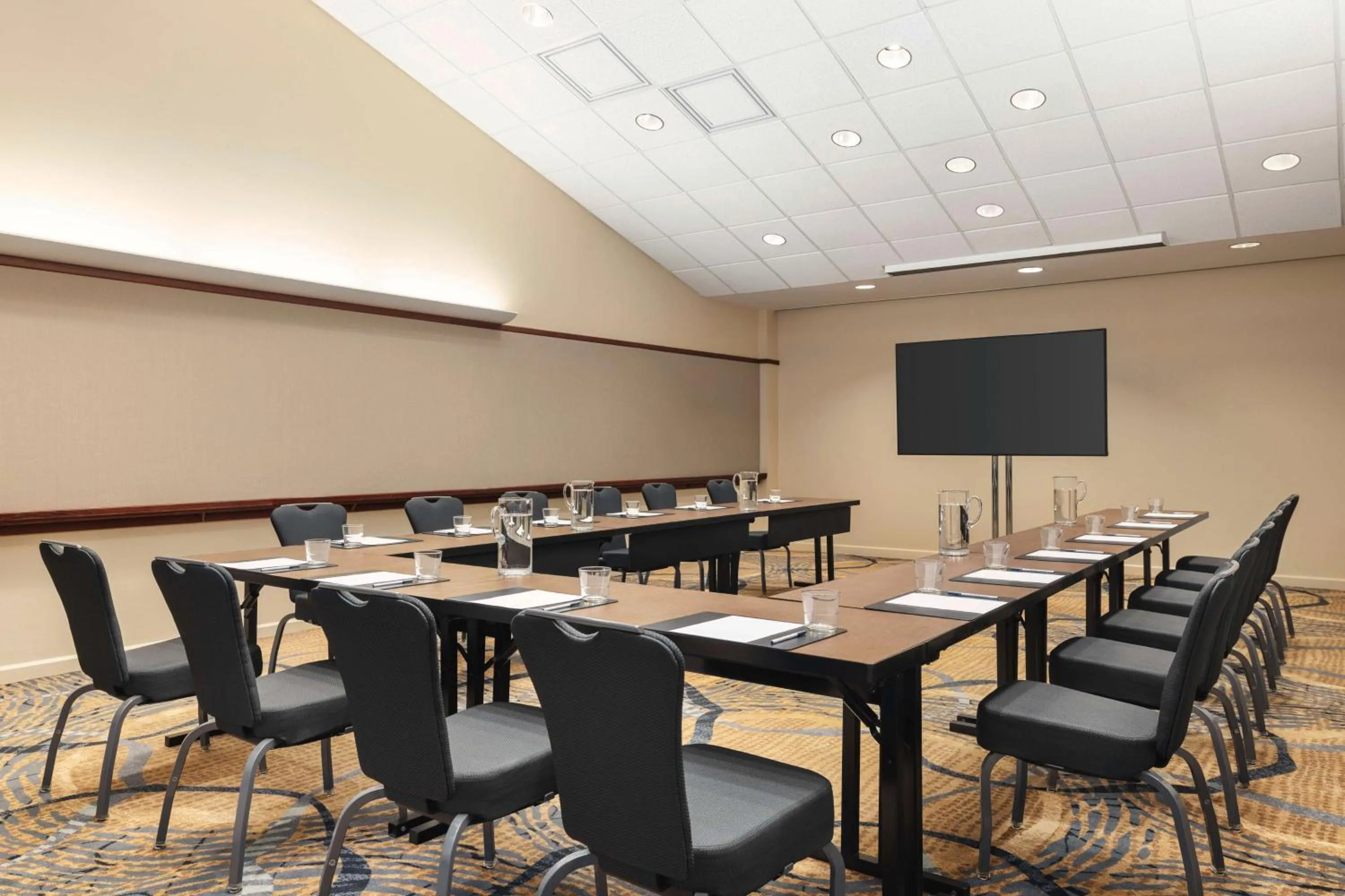 Meeting/conference room in The Woodlands Resort, Curio Collection by Hilton