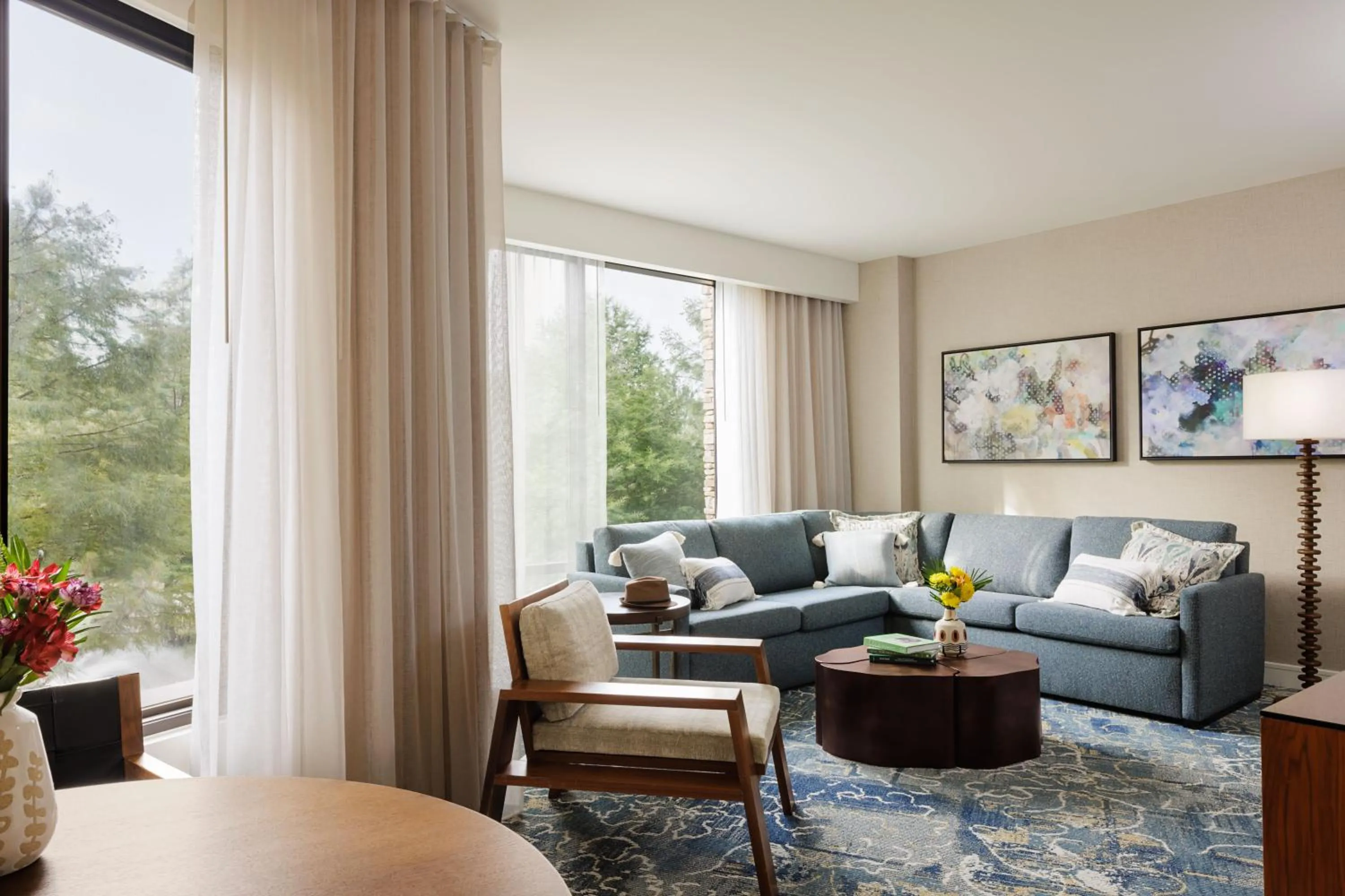 Living room in The Woodlands Resort, Curio Collection by Hilton